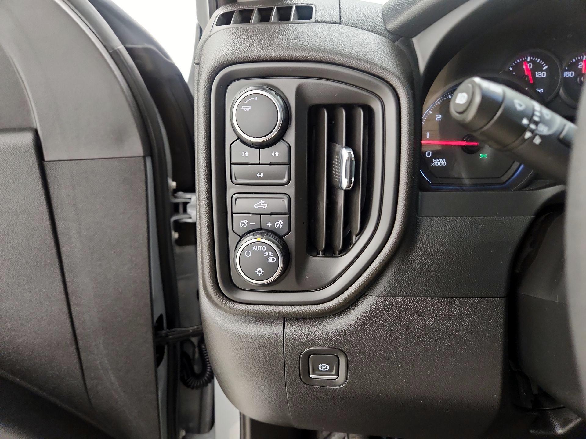 Thumbnail: 2024 Chevrolet Silverado 2500 - 13