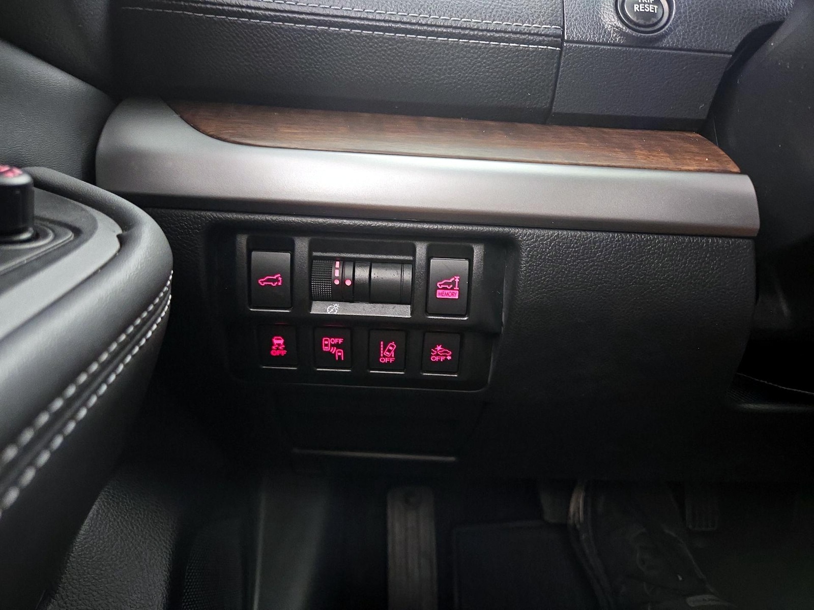 2018 Subaru Outback Limited - Photo 14