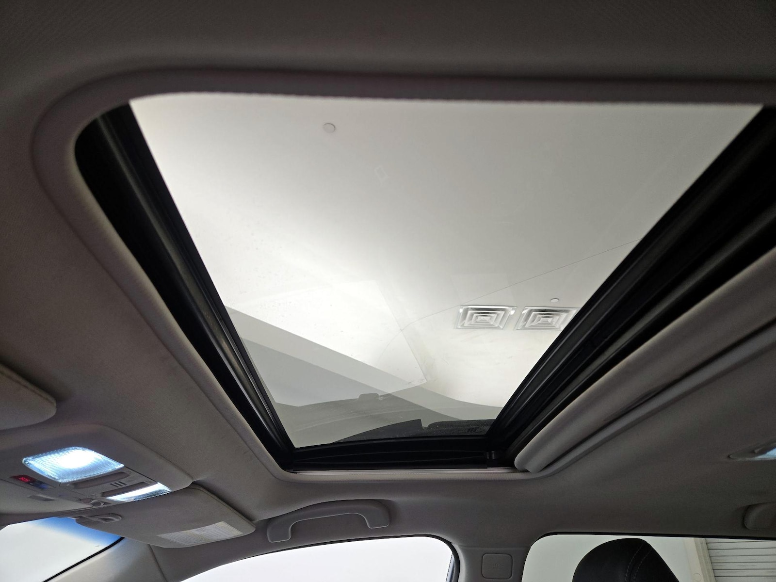 2018 Subaru Outback Limited - Photo 21