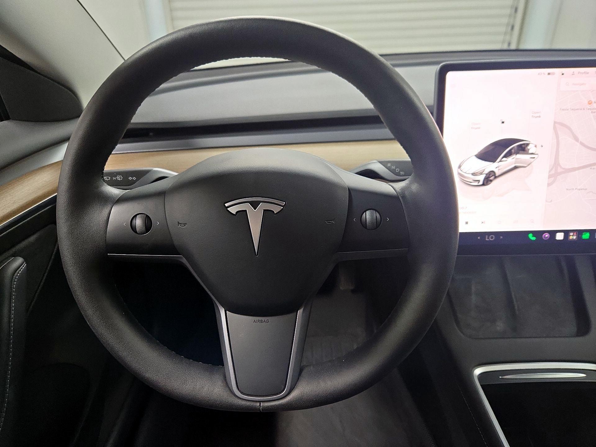 Thumbnail: 2023 Tesla Model 3 - 10