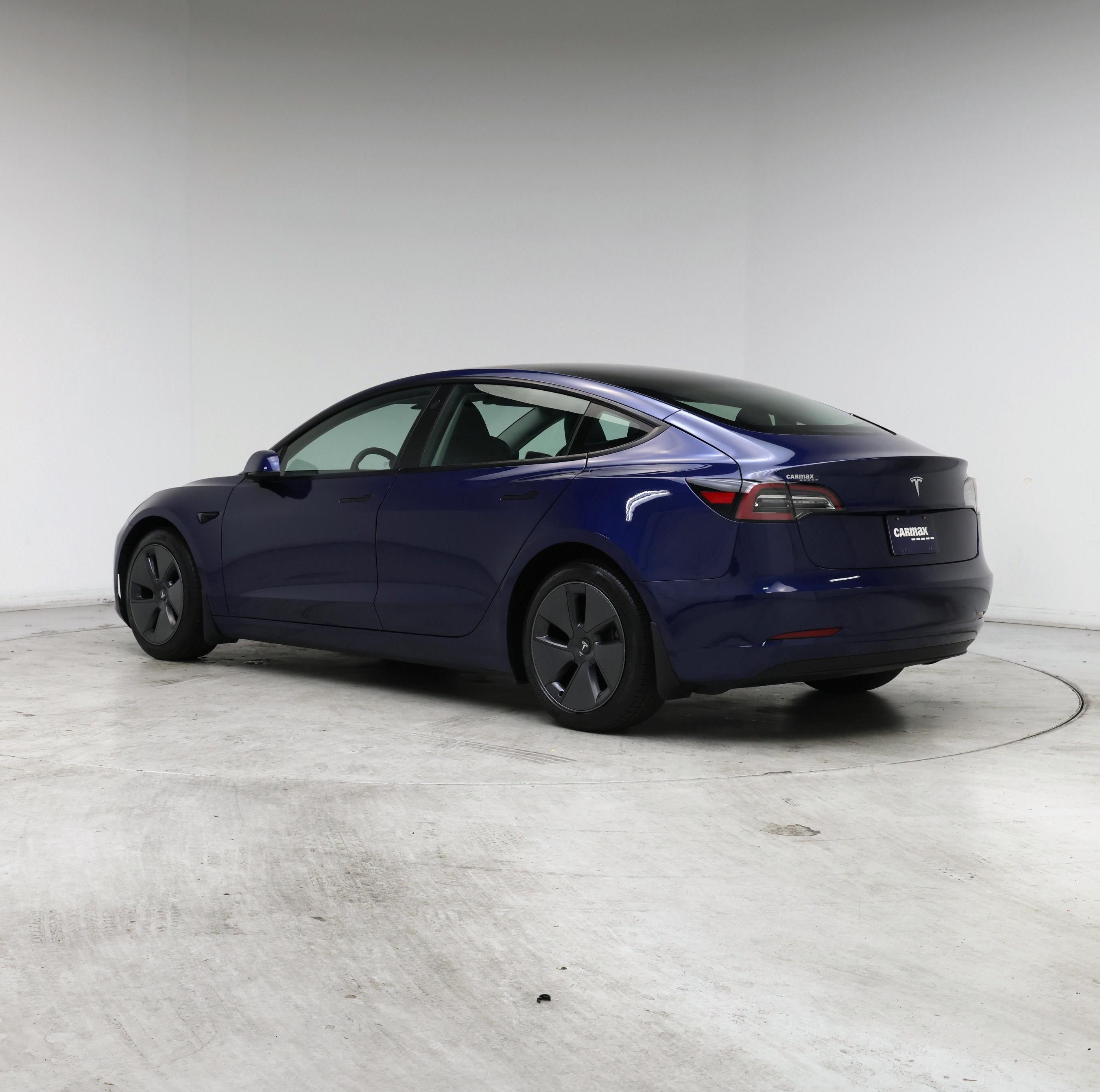 Thumbnail: 2023 Tesla Model 3 - 2