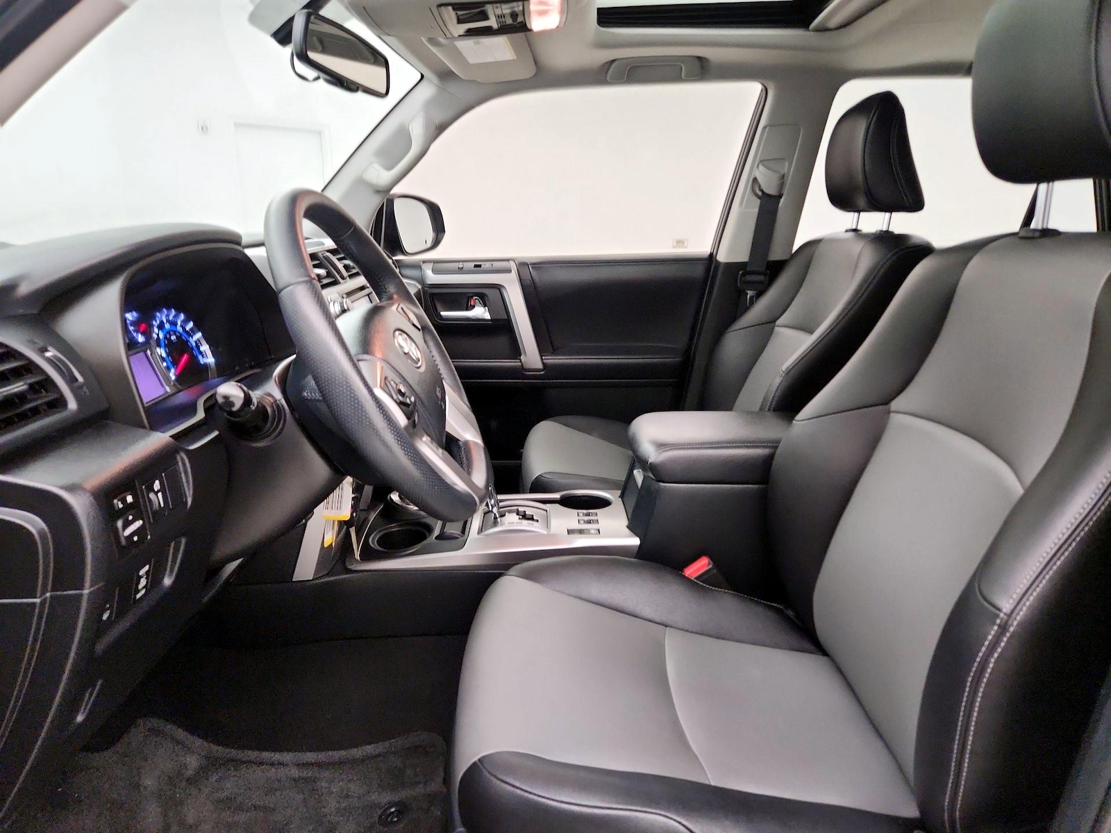 2018 Toyota 4Runner SR5 Premium - Photo 12