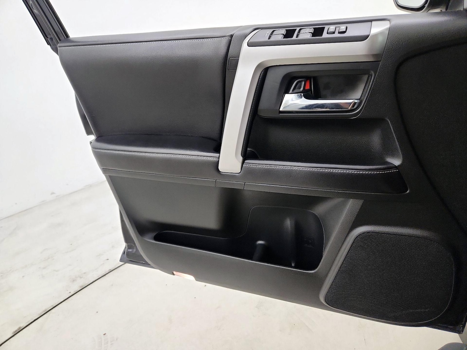 2018 Toyota 4Runner SR5 Premium - Photo 13
