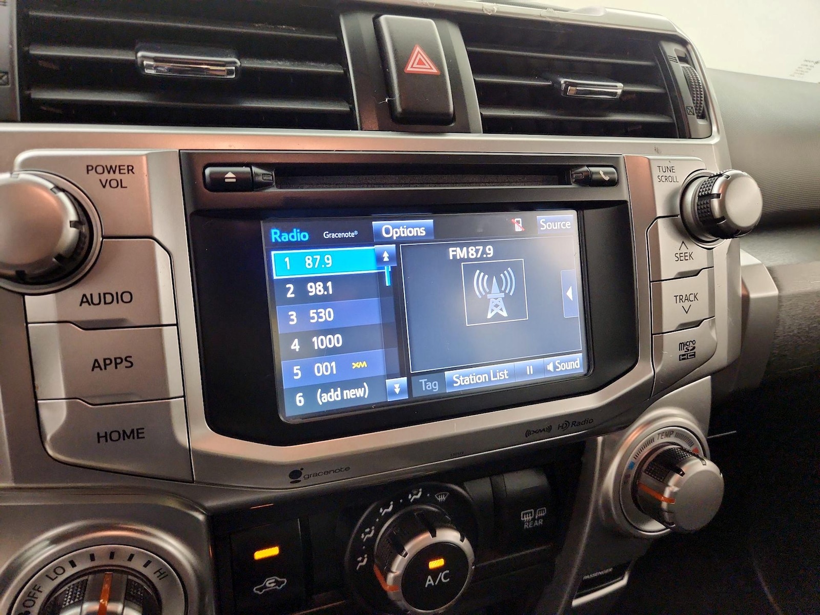 2018 Toyota 4Runner SR5 Premium - Photo 16