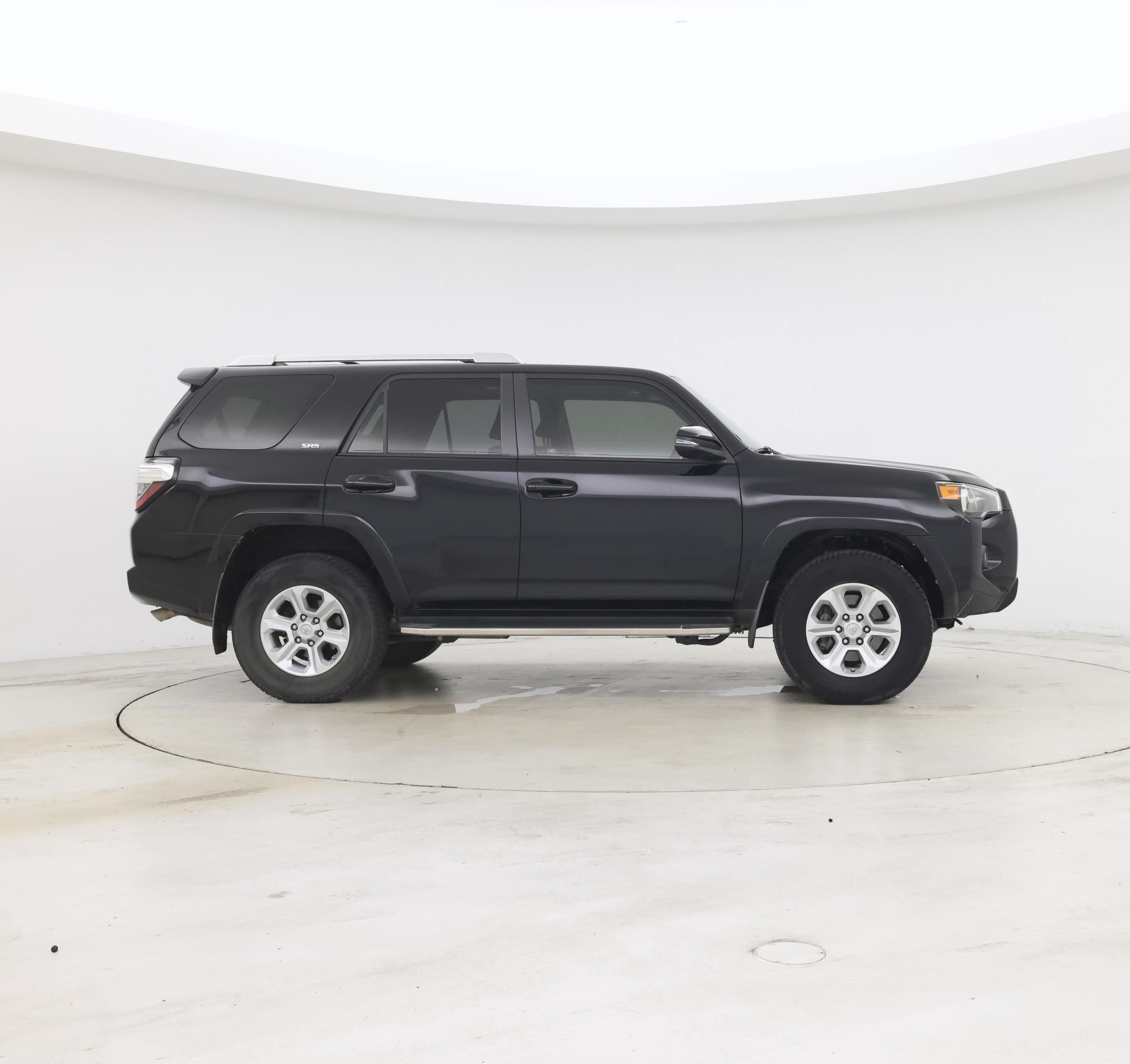 Thumbnail: 2018 Toyota 4Runner - 7