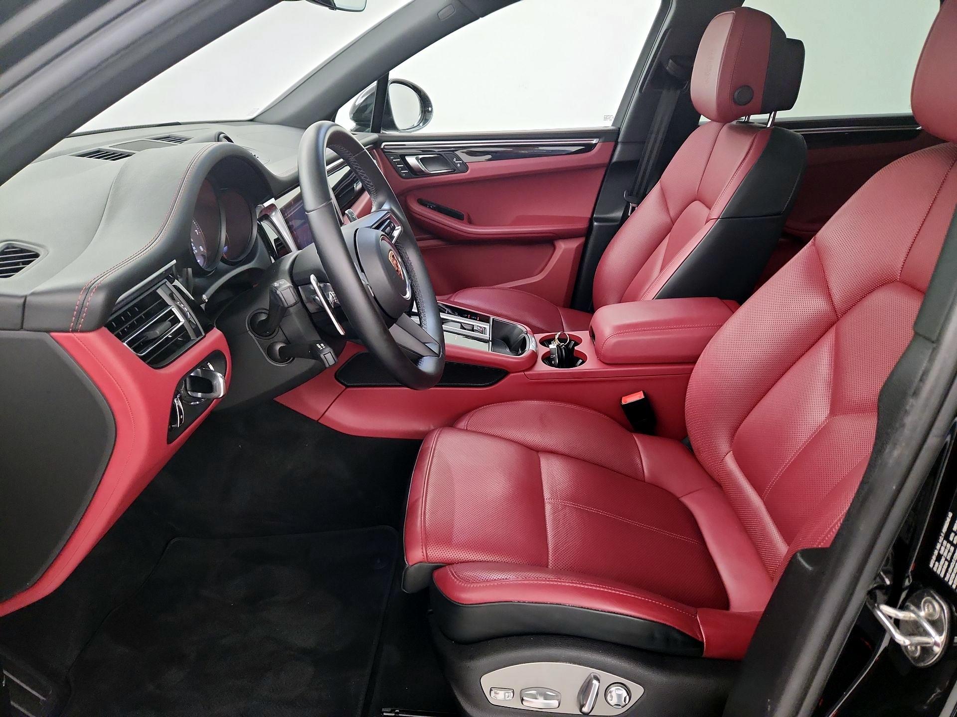 Thumbnail: 2022 Porsche Macan - 9