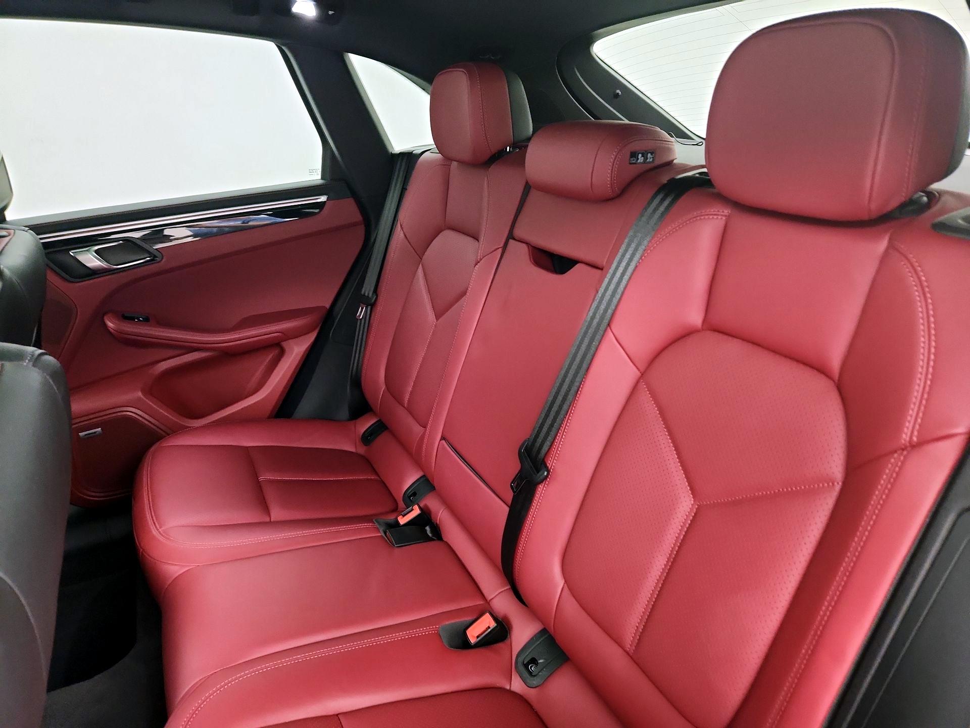 Thumbnail: 2022 Porsche Macan - 19