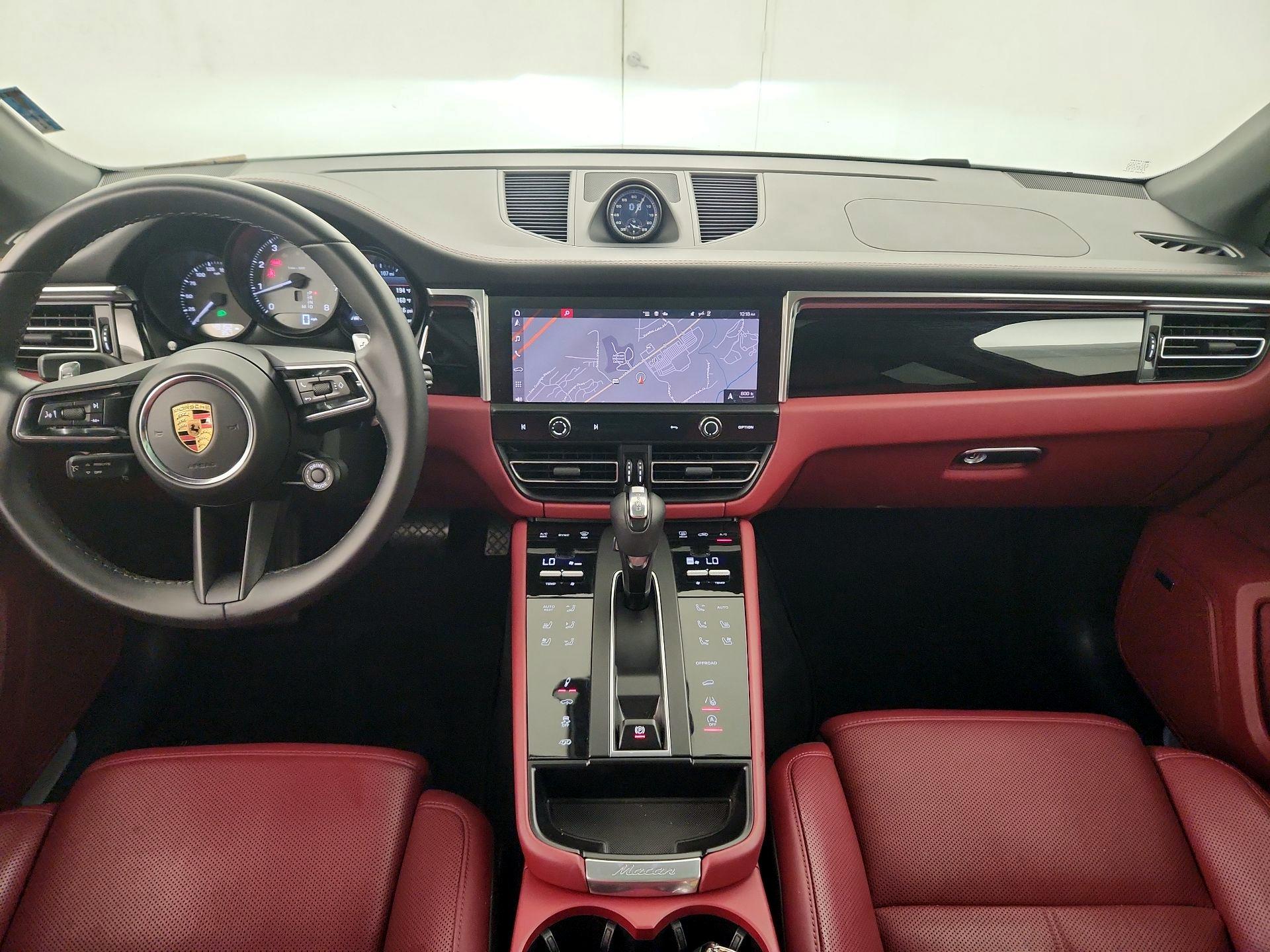 Thumbnail: 2022 Porsche Macan - 8