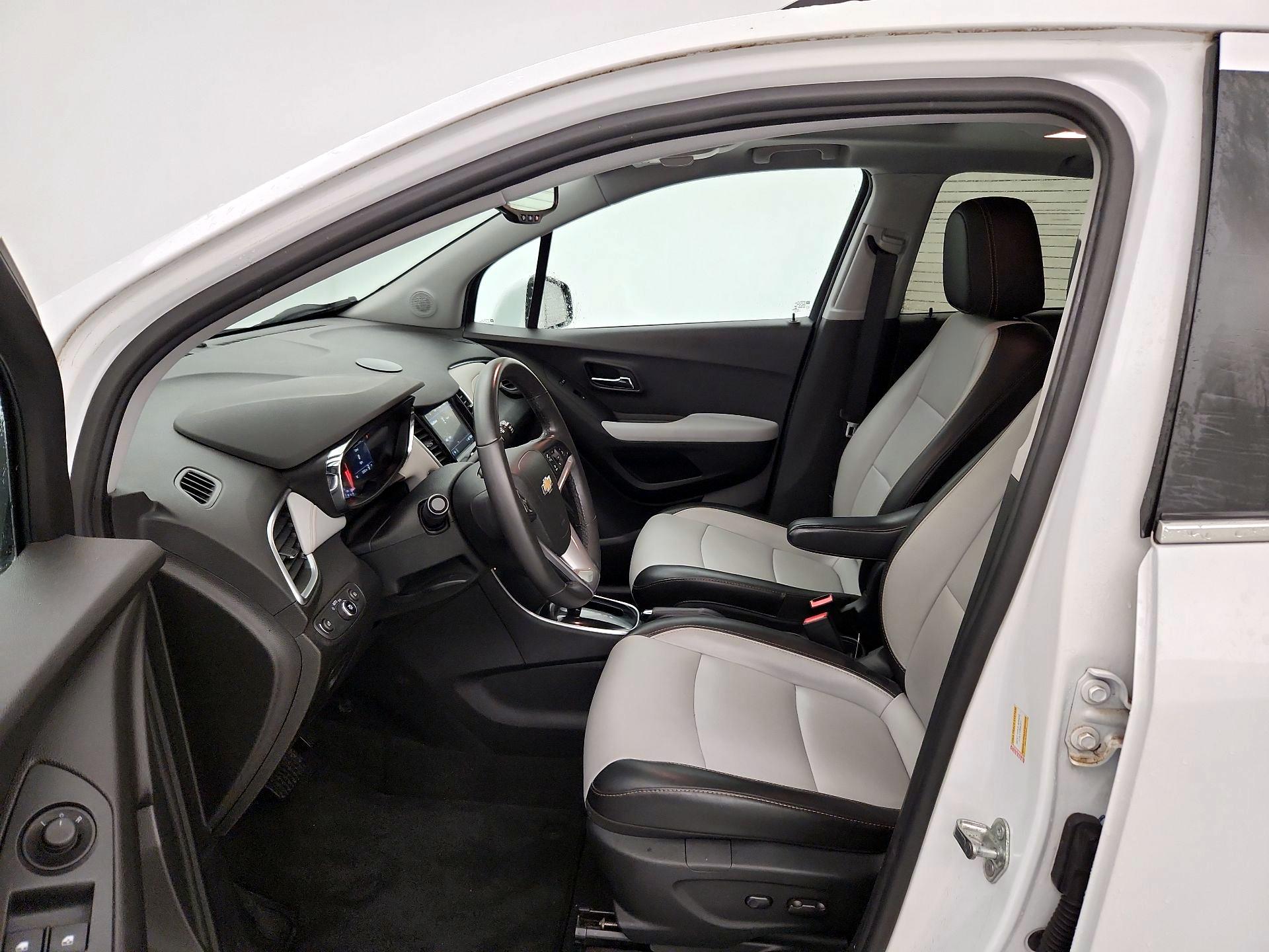 Thumbnail: 2018 Chevrolet Trax - 11