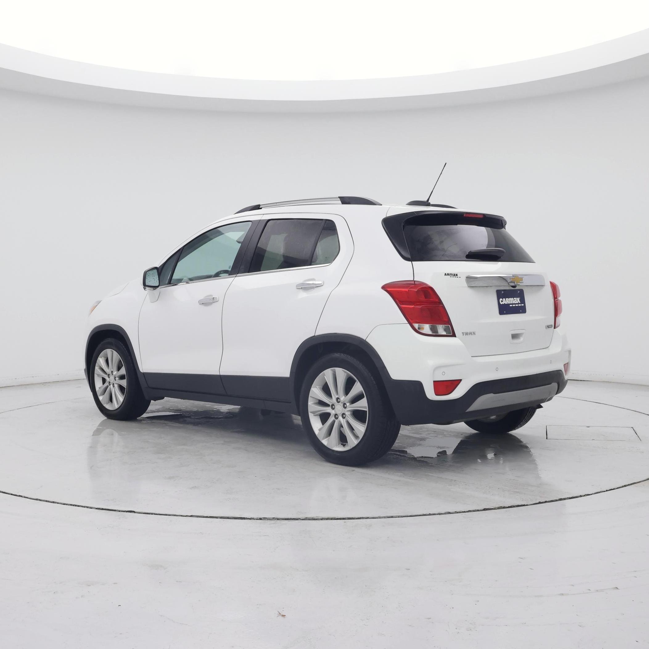 Thumbnail: 2018 Chevrolet Trax - 2