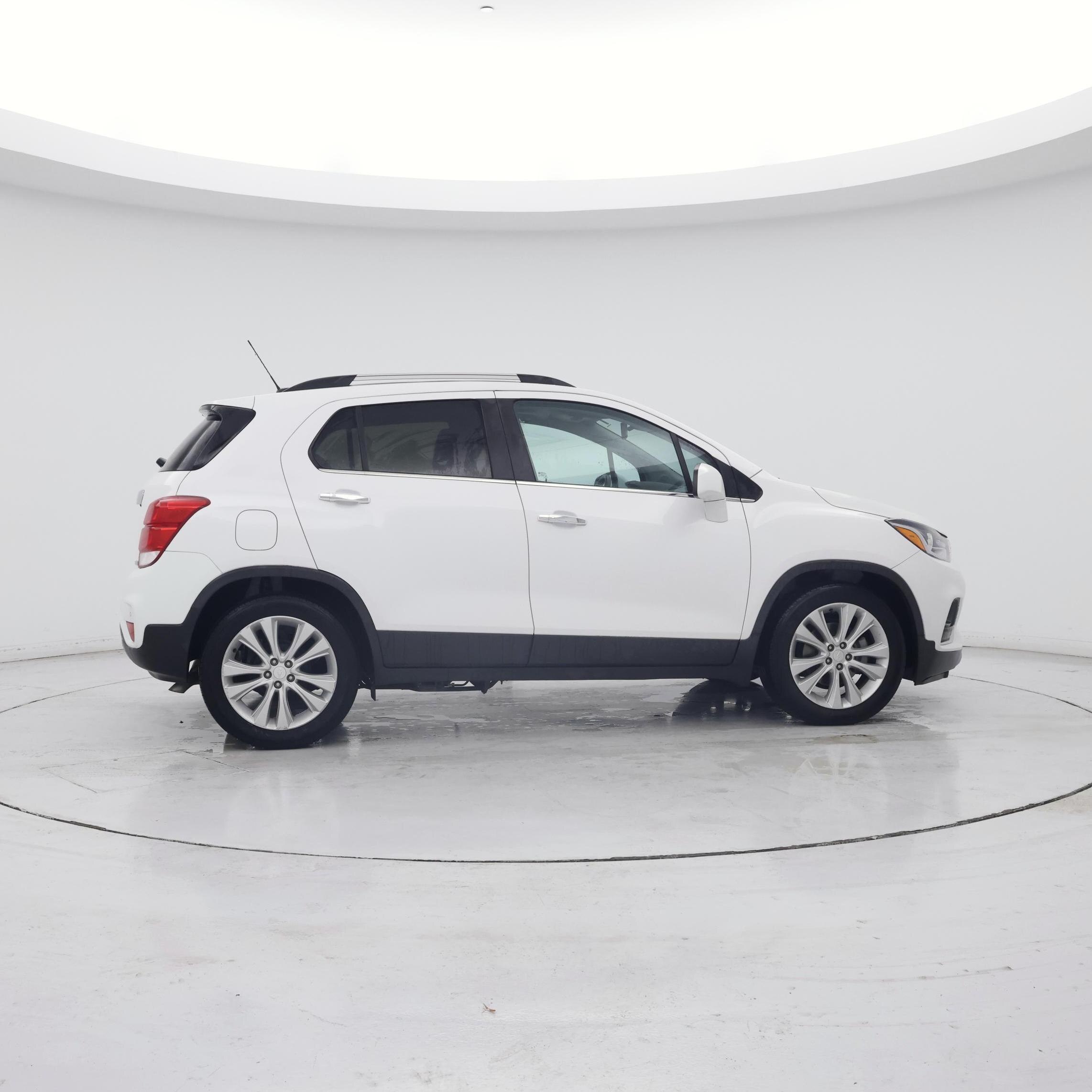 Thumbnail: 2018 Chevrolet Trax - 7