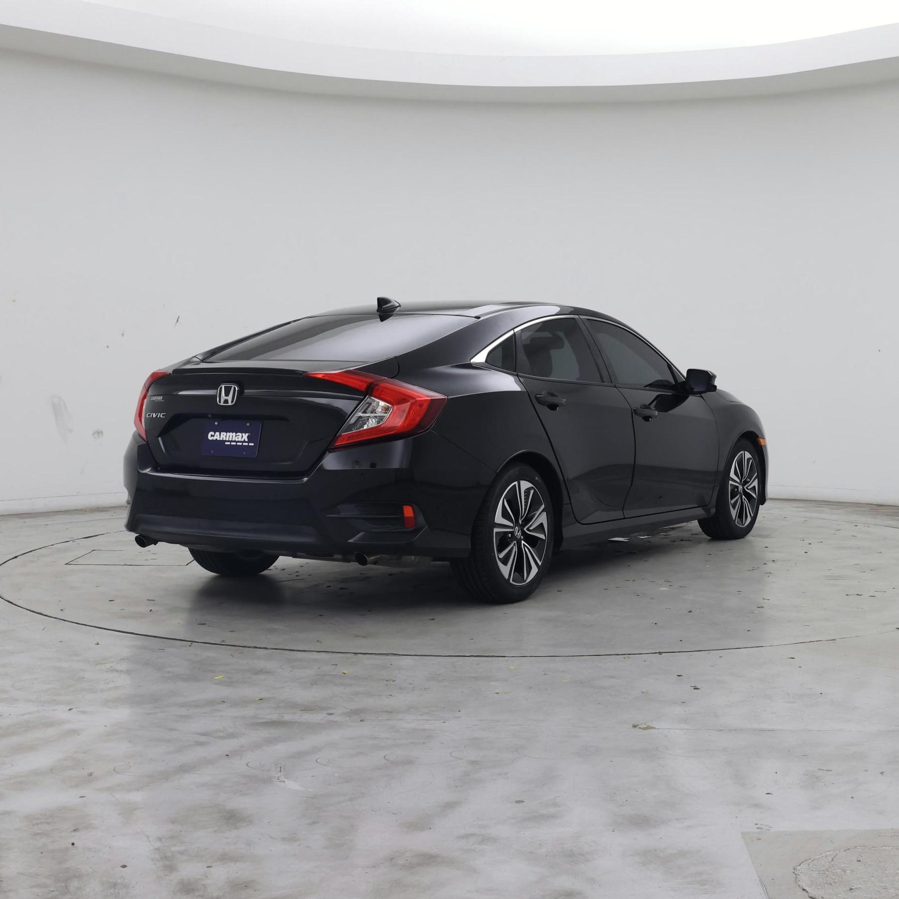 Thumbnail: 2016 Honda Civic - 8