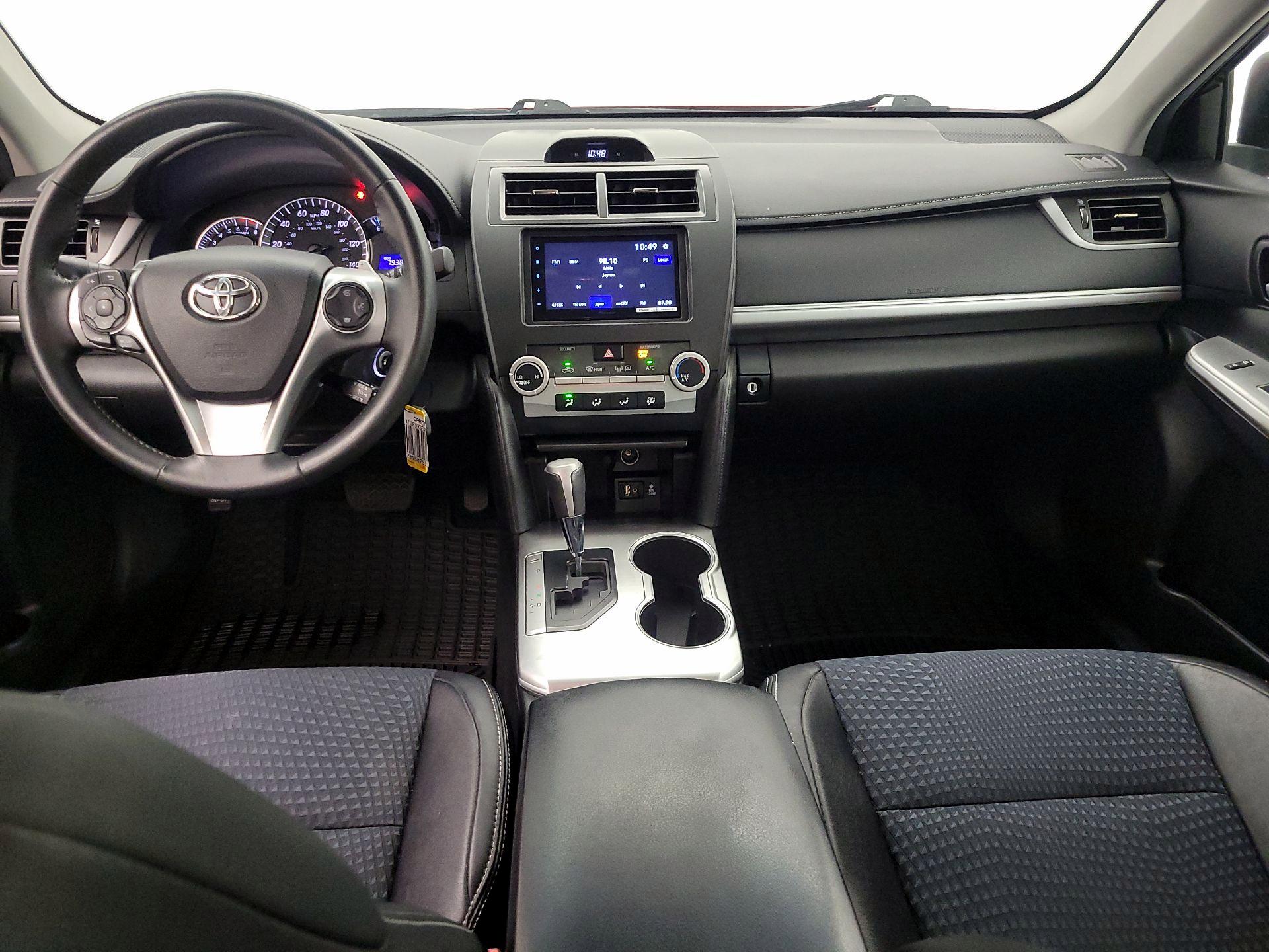 Thumbnail: 2014 Toyota Camry - 9