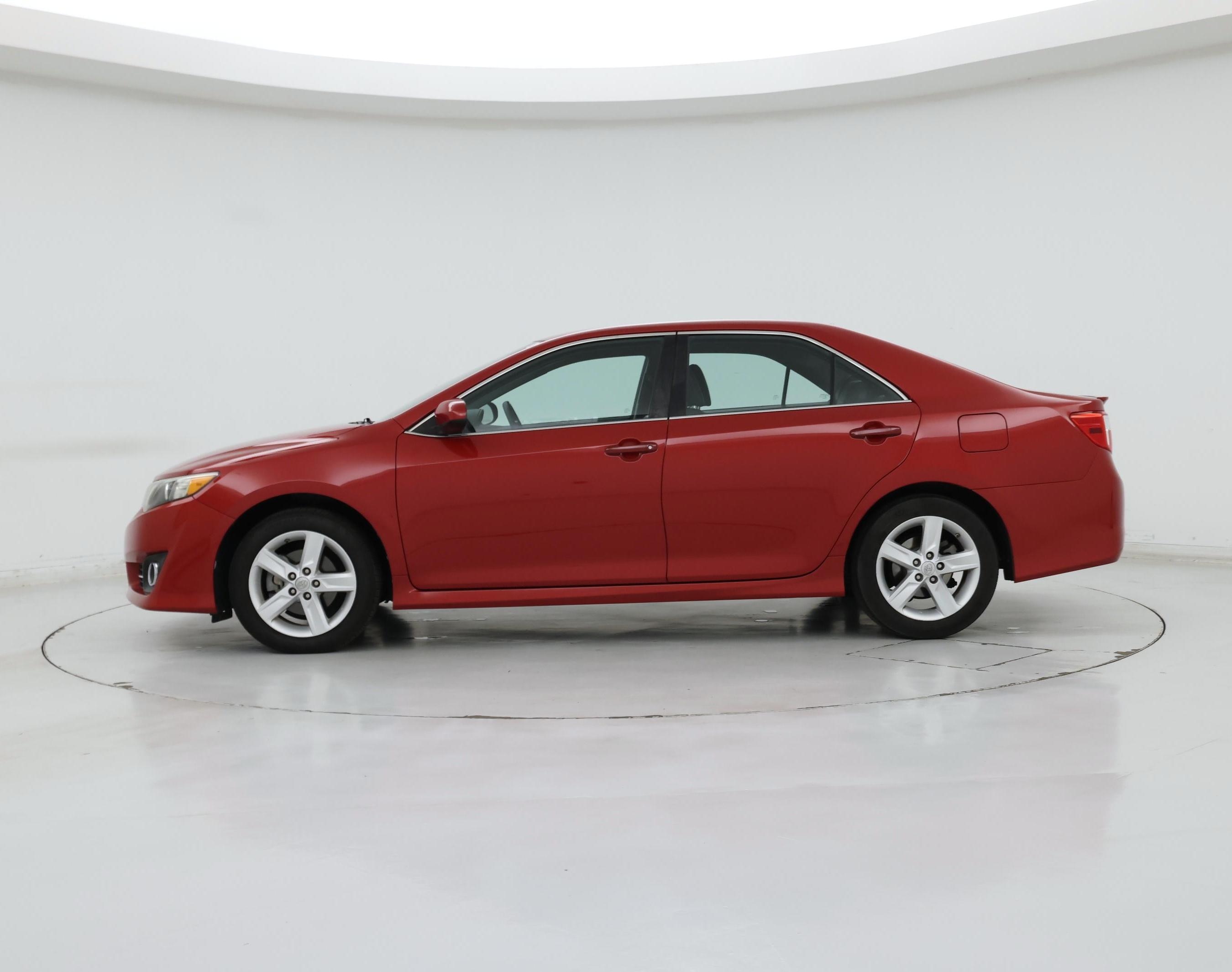 Thumbnail: 2014 Toyota Camry - 3