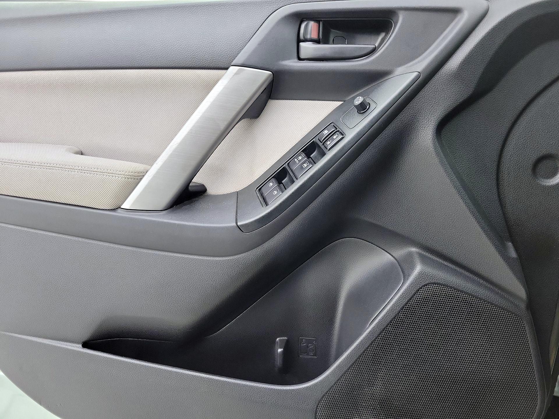 Thumbnail: 2015 Subaru Forester - 12