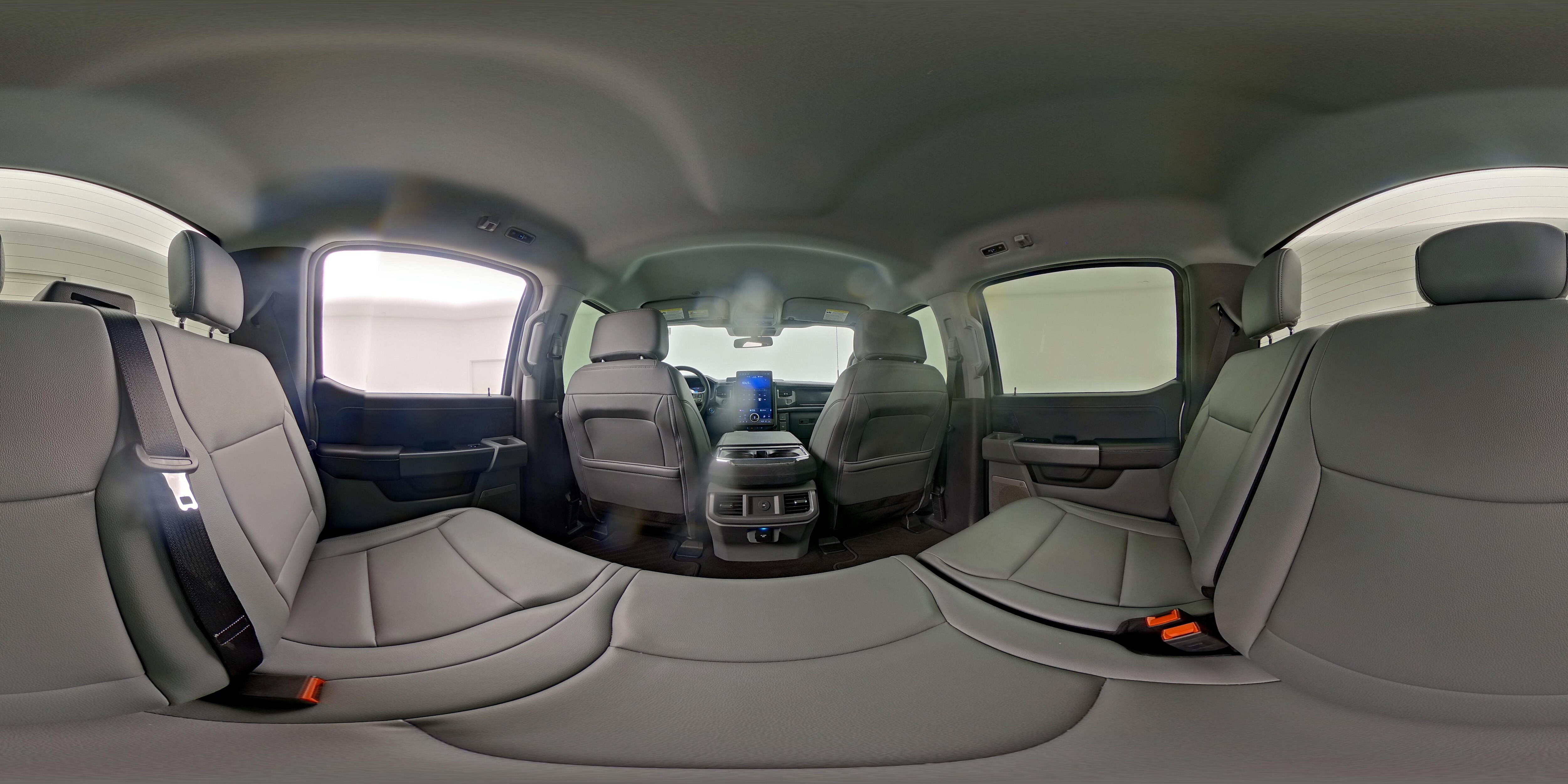 2025 Ford F-150 Lightning Flash - Photo 26