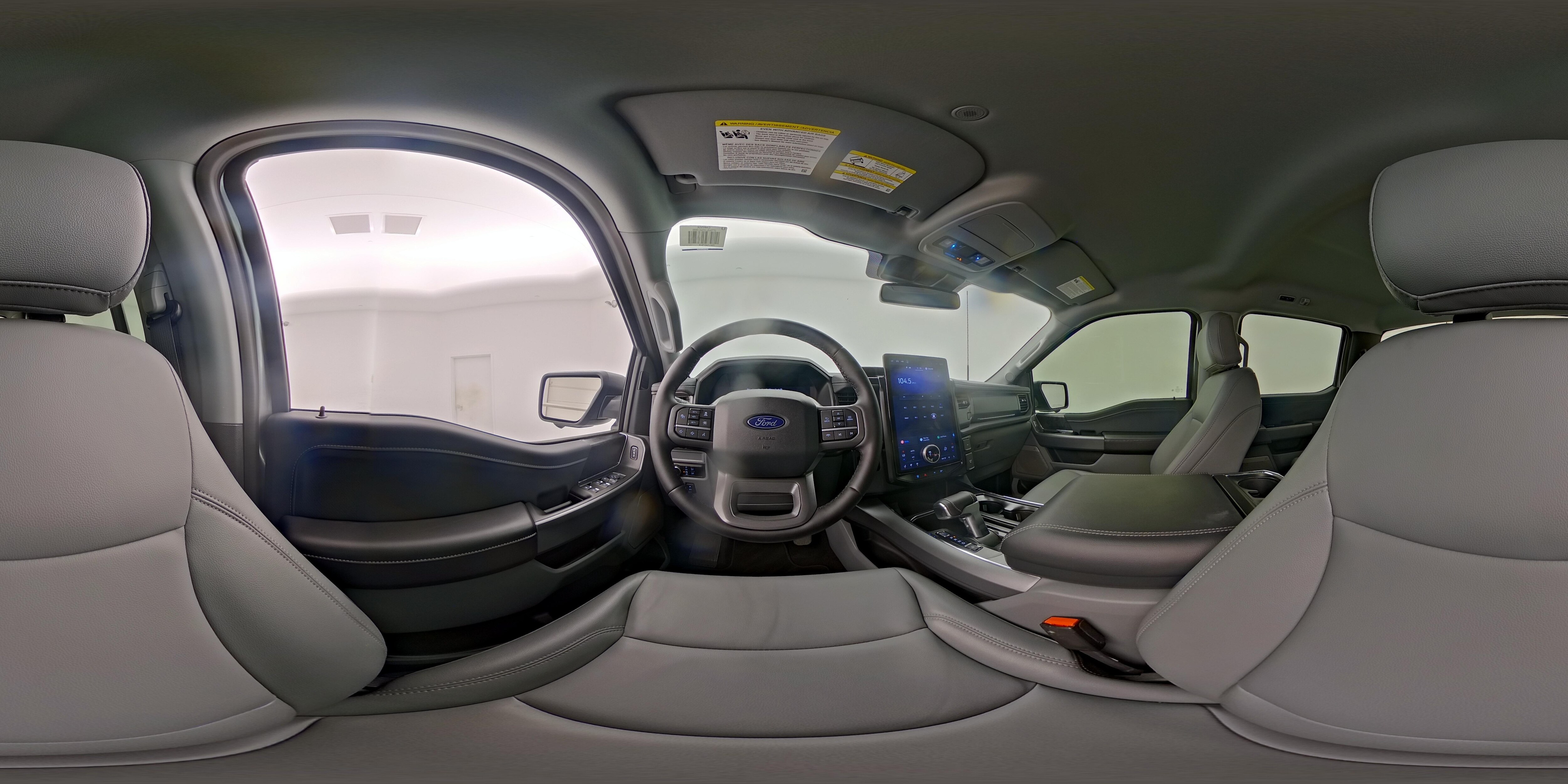 2025 Ford F-150 Lightning Flash - Photo 27