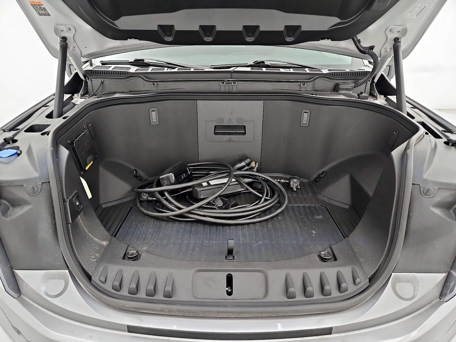 2025 Ford F-150 Lightning Flash - Photo 23