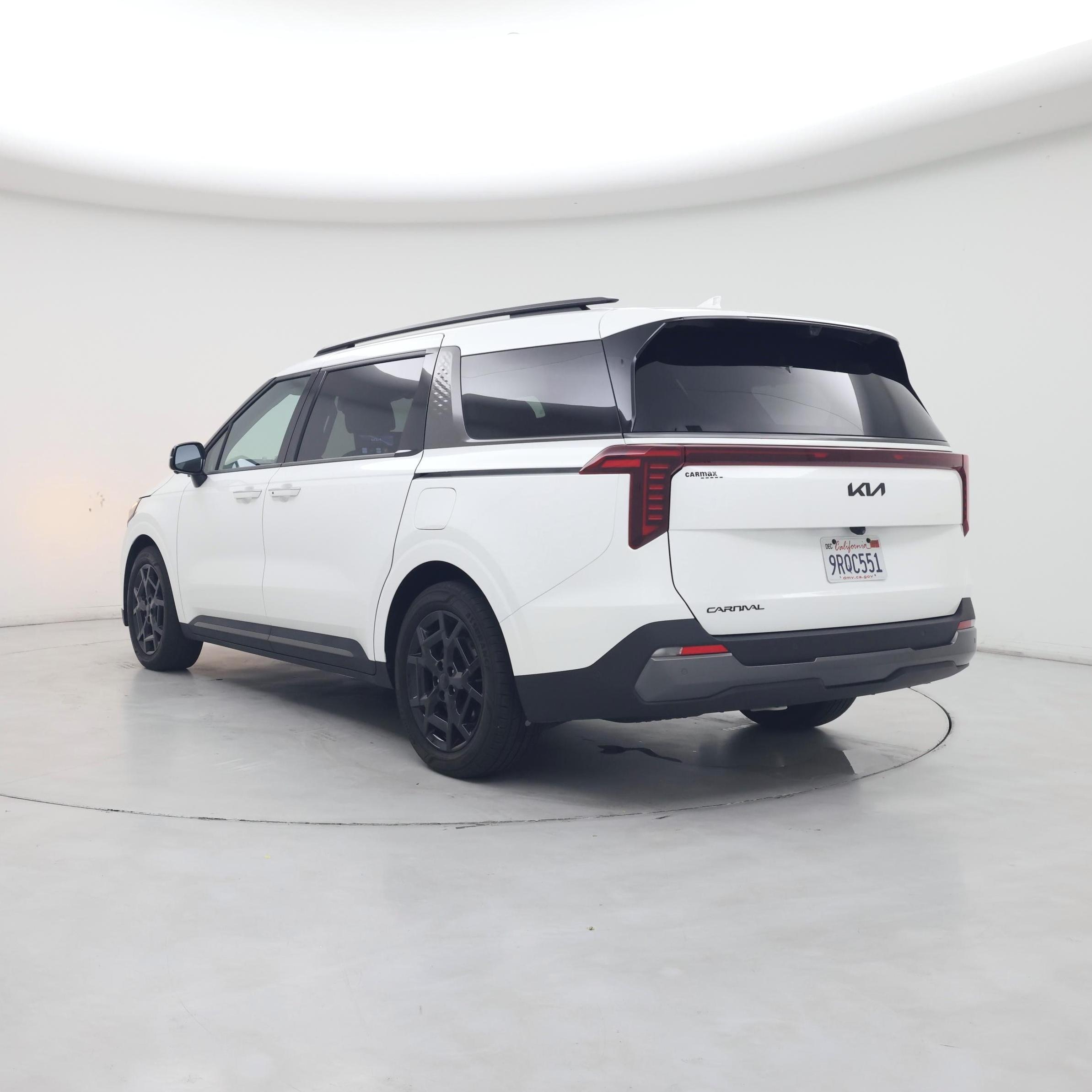 Thumbnail: 2025 Kia Carnival - 2