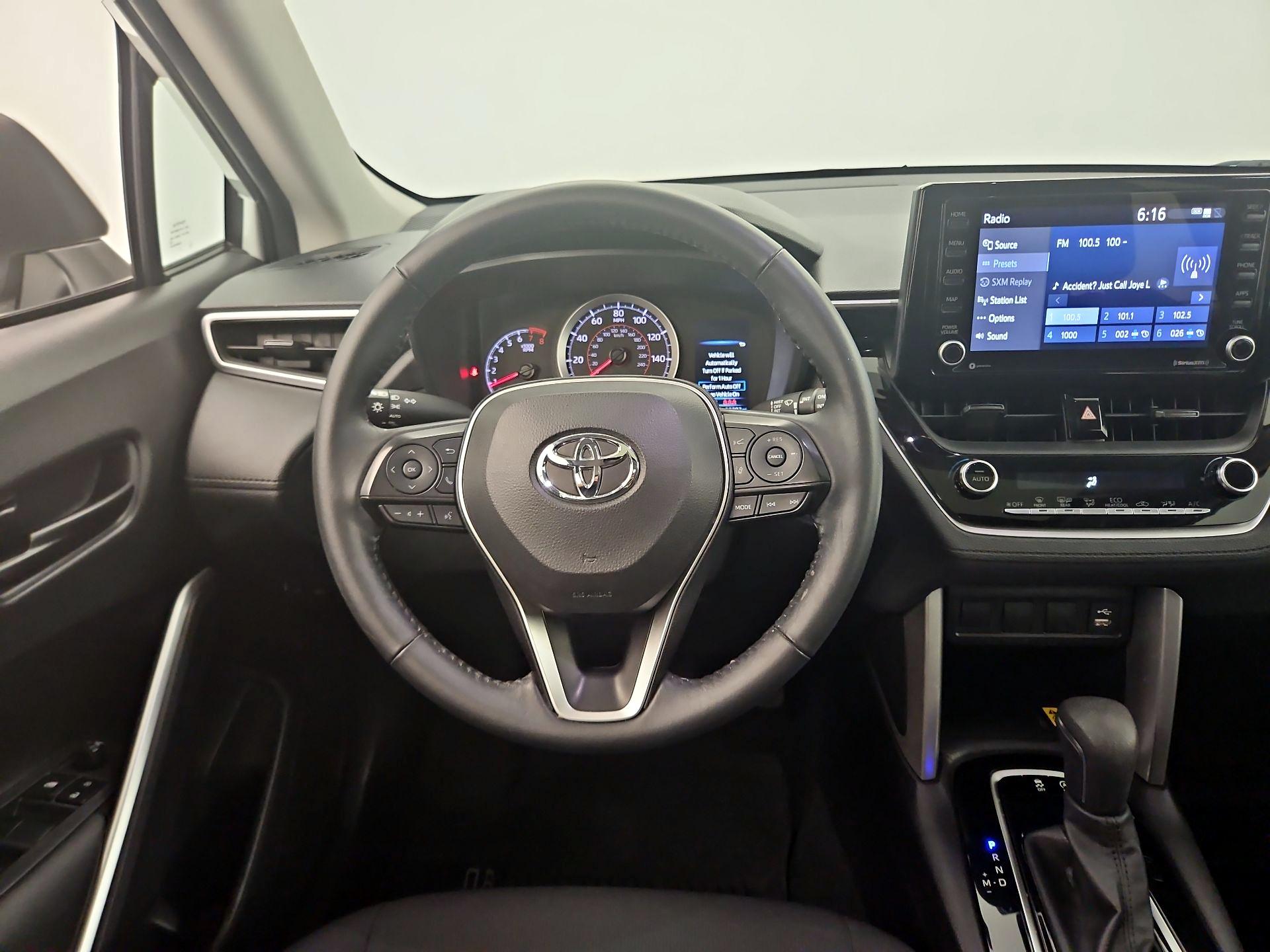 Thumbnail: 2022 Toyota Corolla Cross - 10