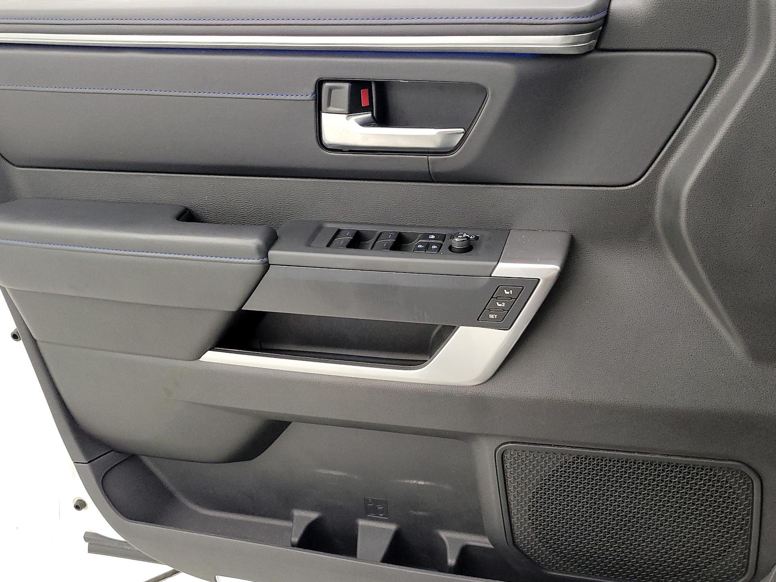 2022 Toyota Tundra Platinum - Photo 13