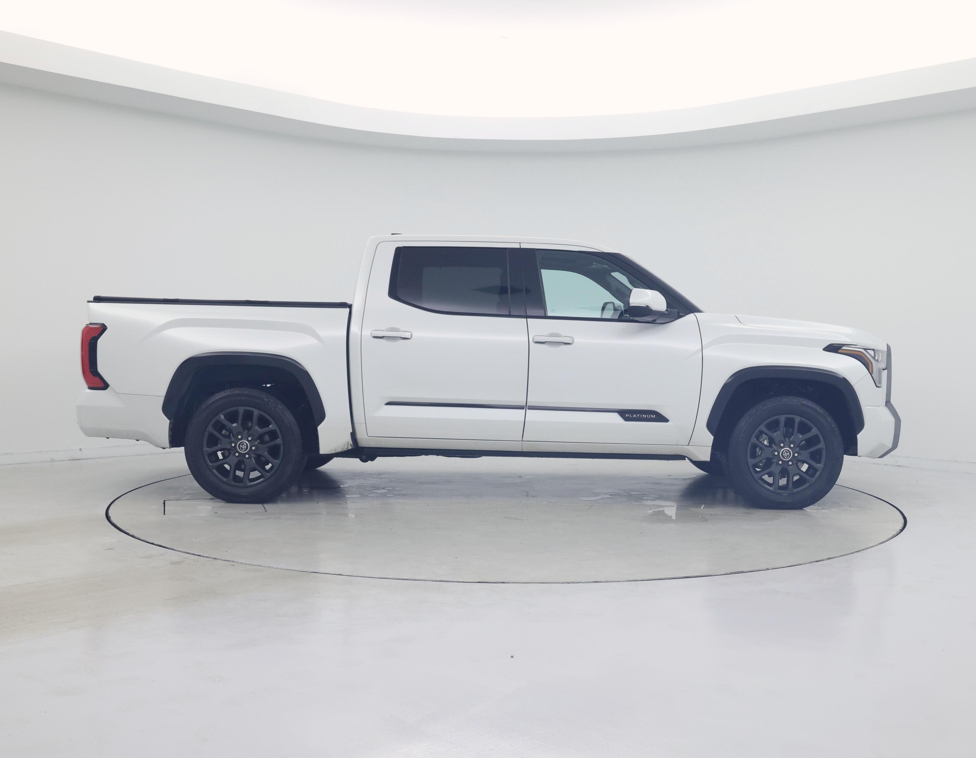 Thumbnail: 2022 Toyota Tundra - 7