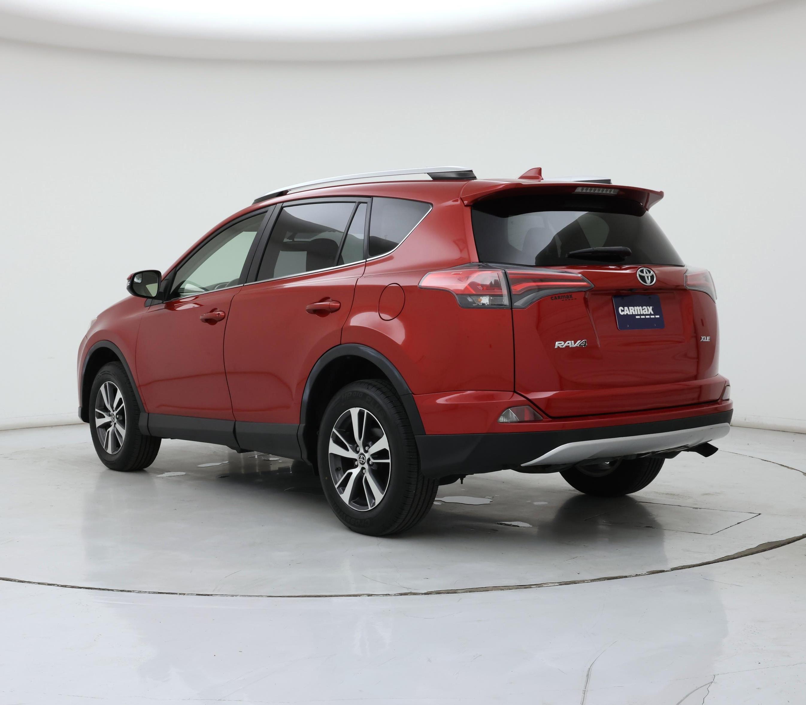Thumbnail: 2016 Toyota RAV4 - 2