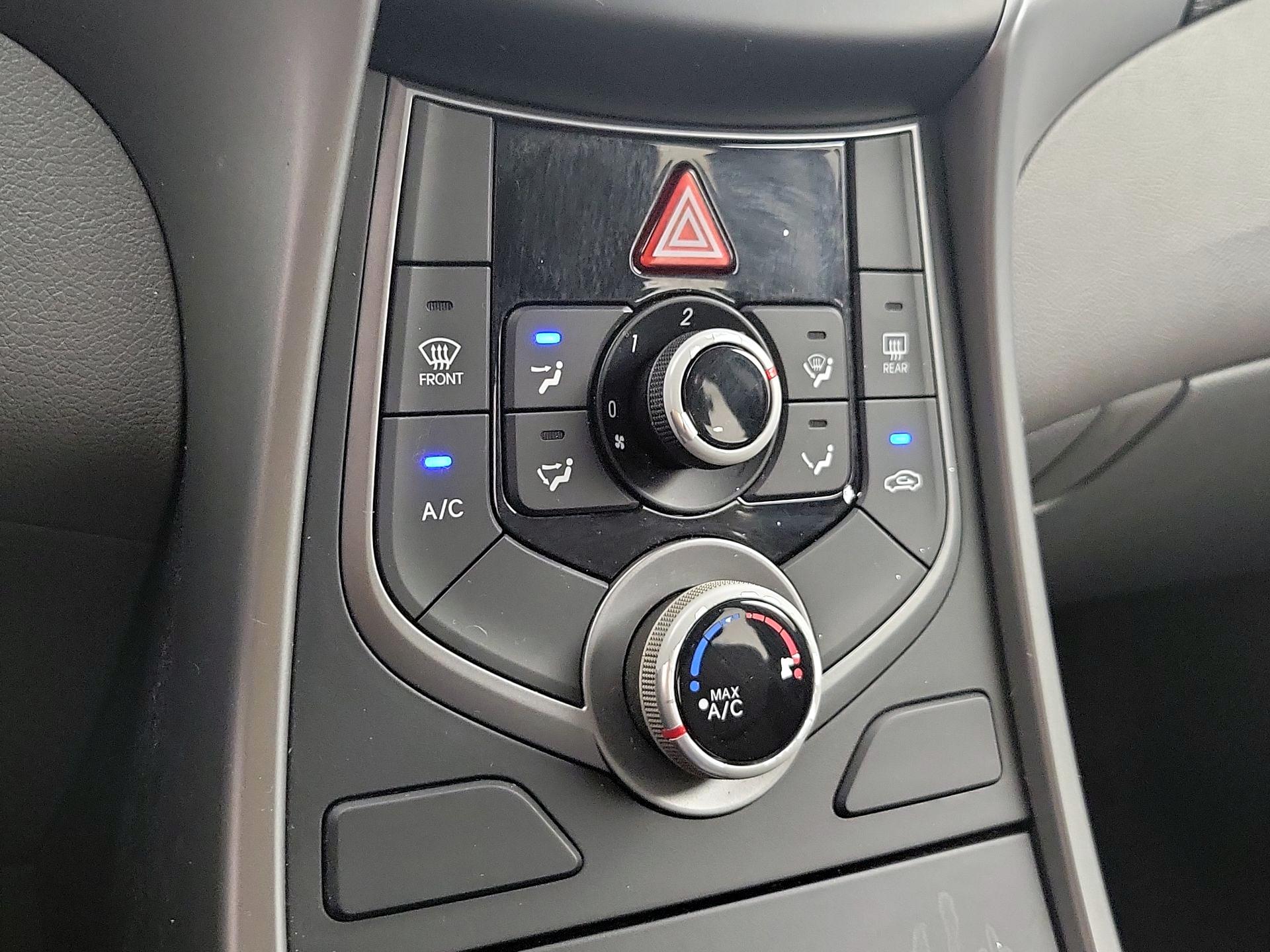 Thumbnail: 2016 Hyundai Elantra - 16