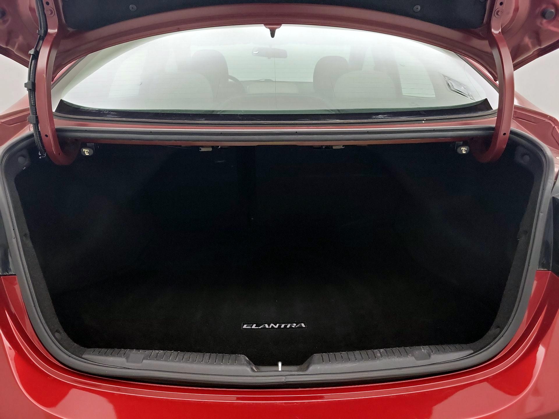 Thumbnail: 2016 Hyundai Elantra - 20