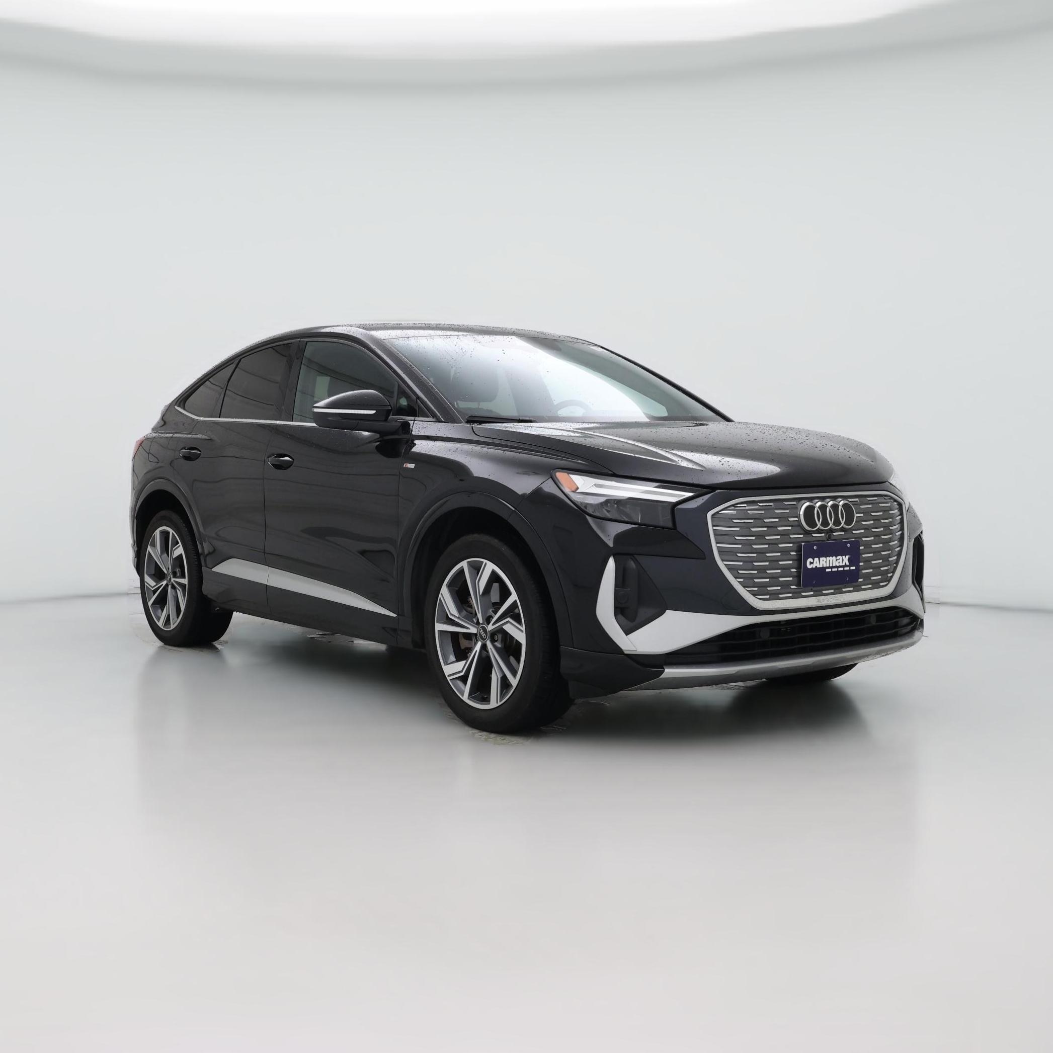 Thumbnail: 2023 Audi Q4 e-tron - 1