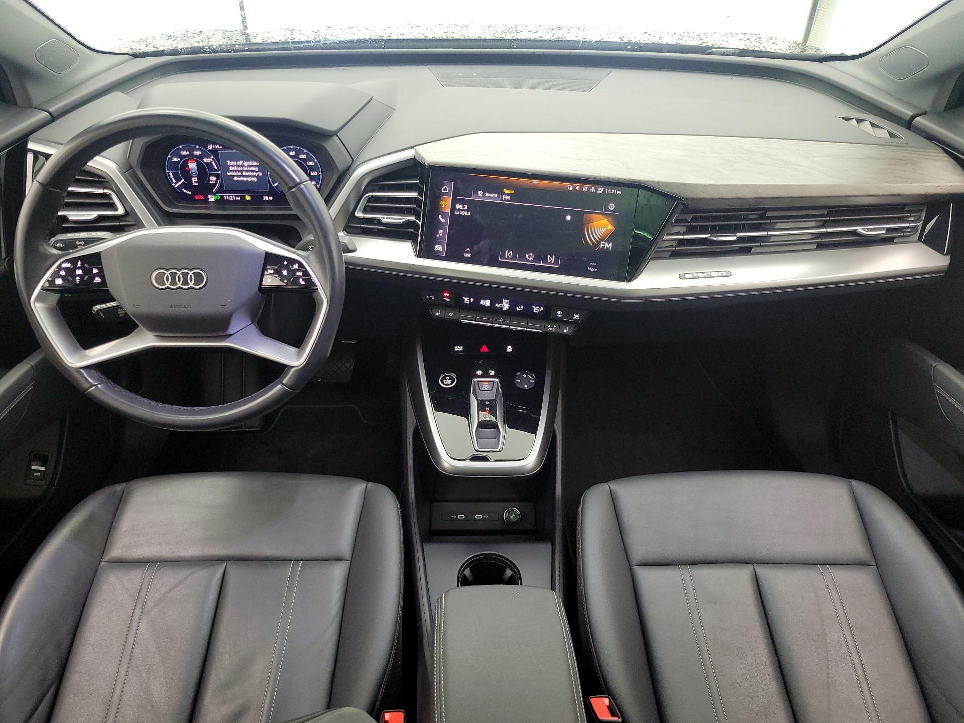 Thumbnail: 2023 Audi Q4 e-tron - 9