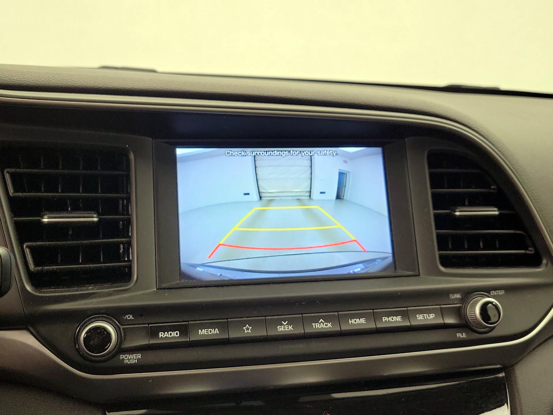 Thumbnail: 2019 Hyundai Elantra - 14