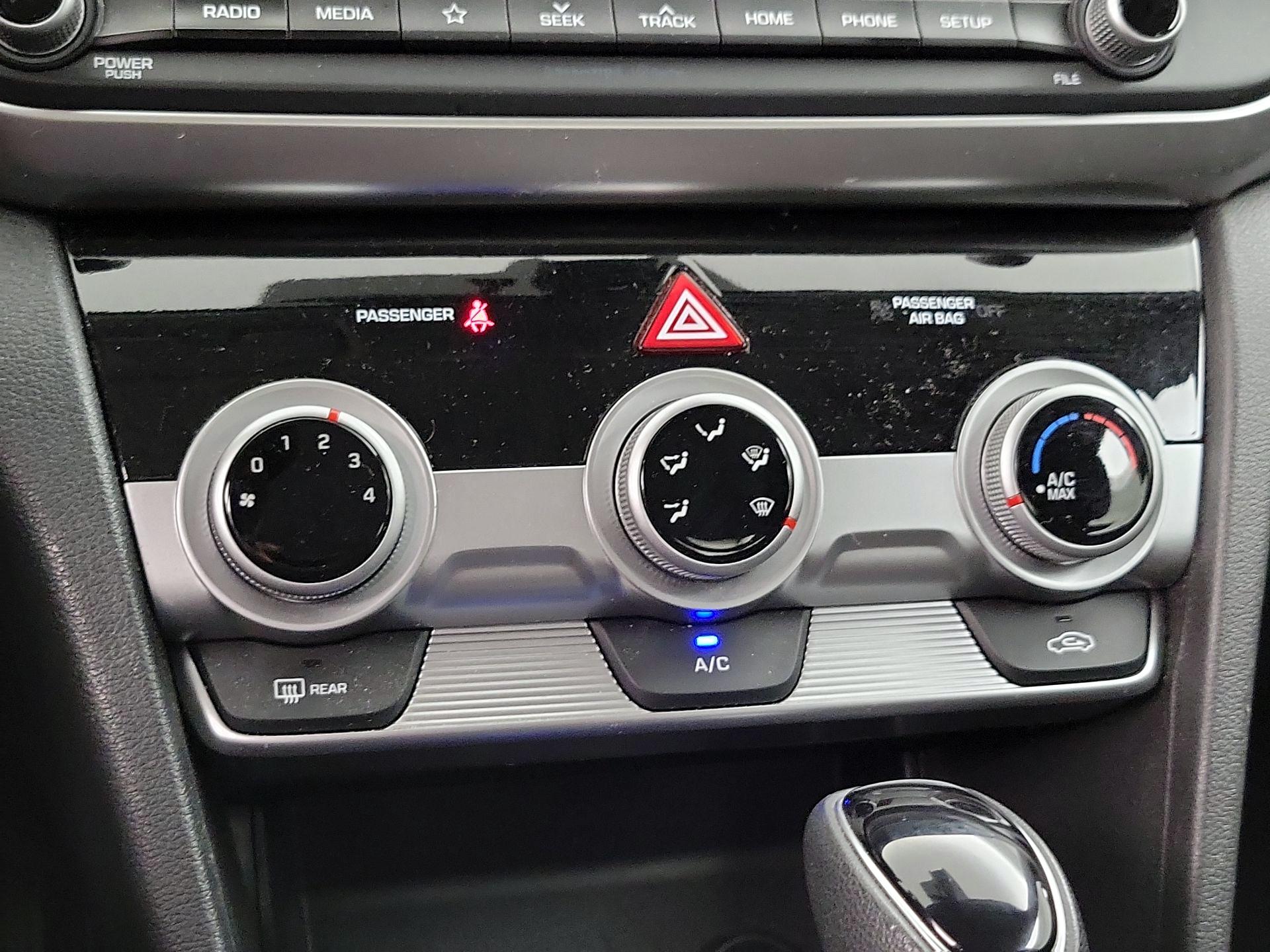 Thumbnail: 2019 Hyundai Elantra - 16