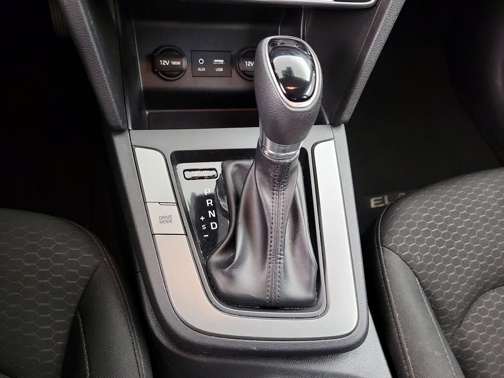 Thumbnail: 2019 Hyundai Elantra - 17