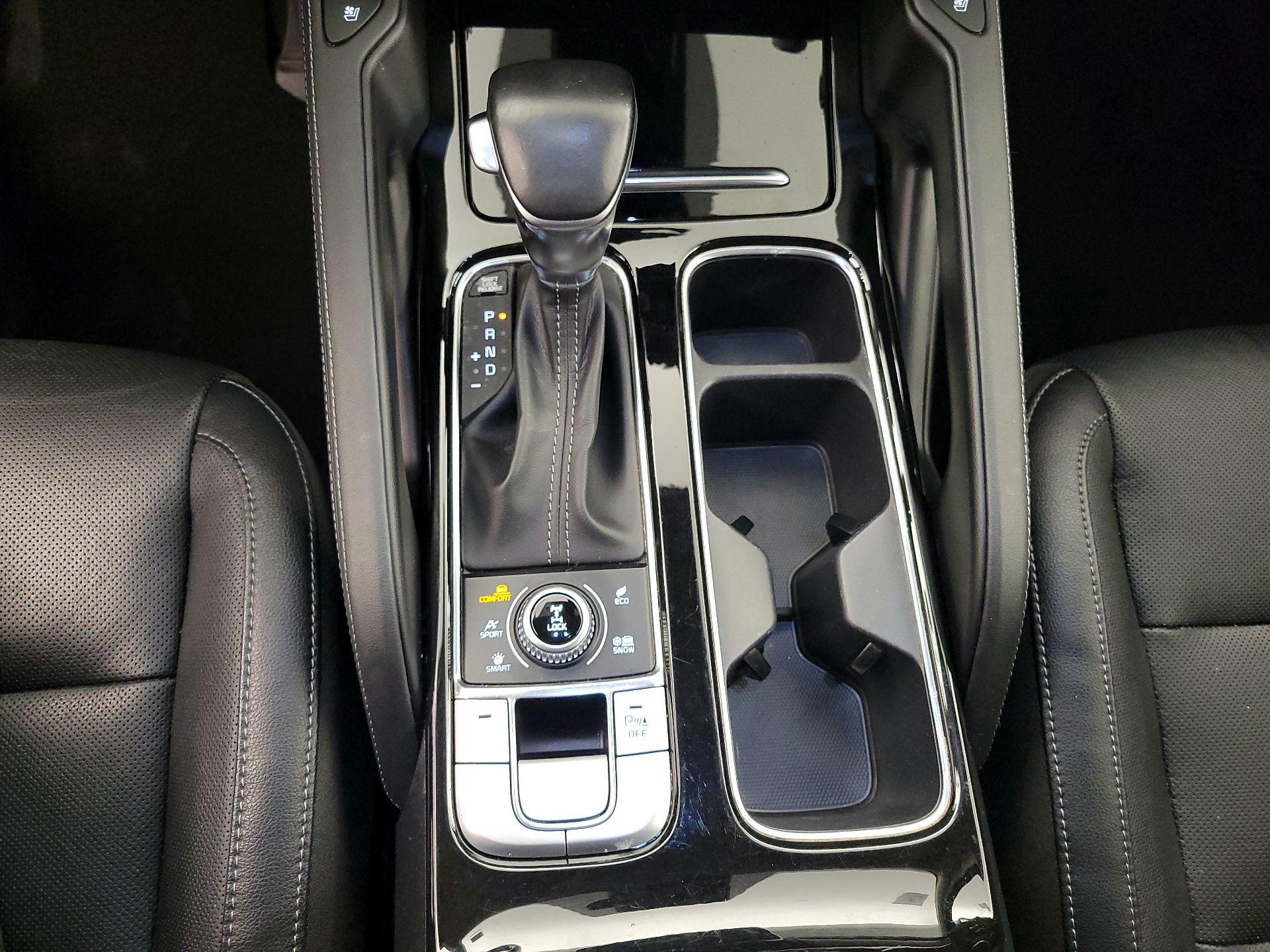 Thumbnail: 2022 Kia Telluride - 18