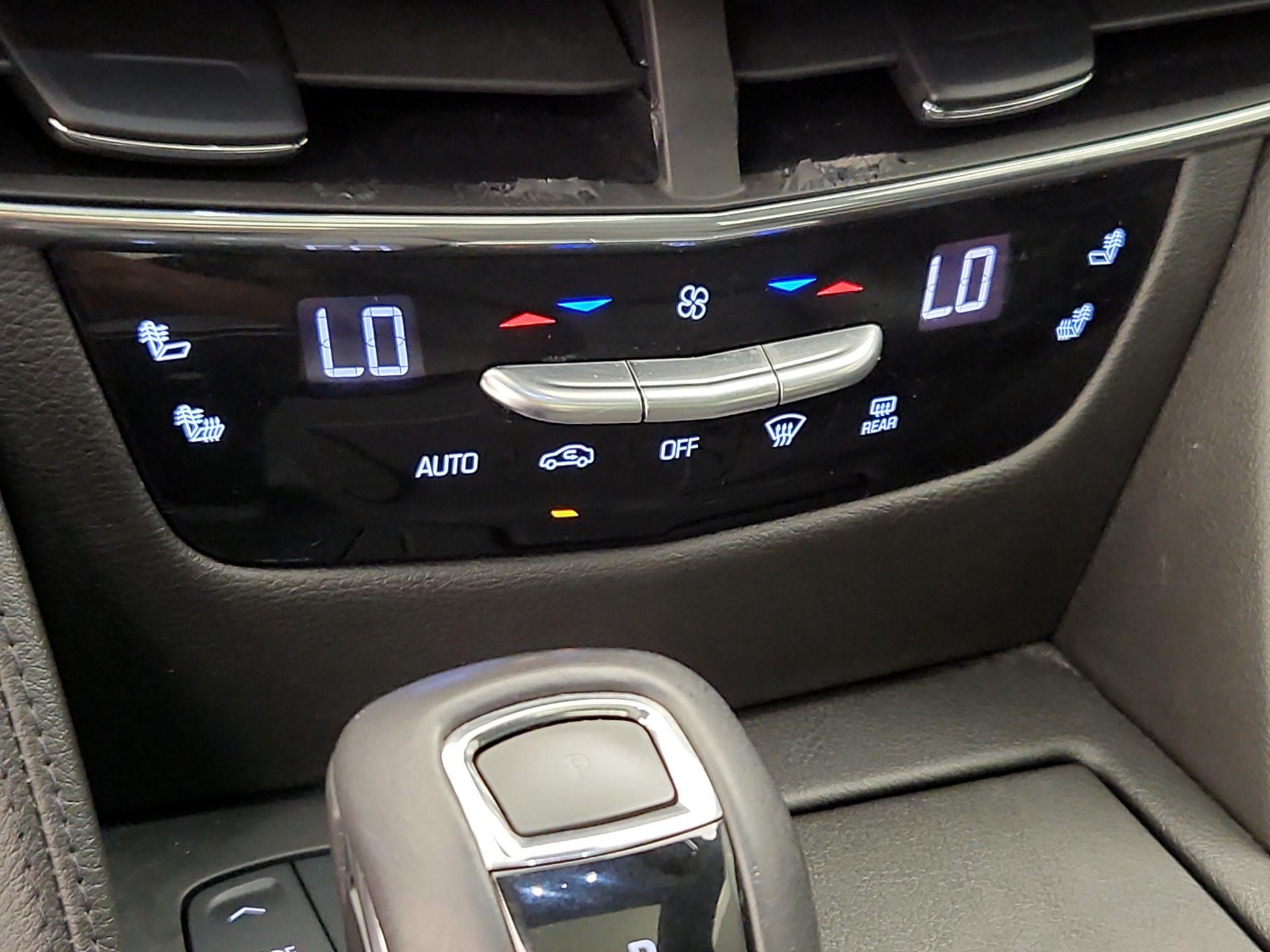 Thumbnail: 2019 Cadillac CT6 - 16
