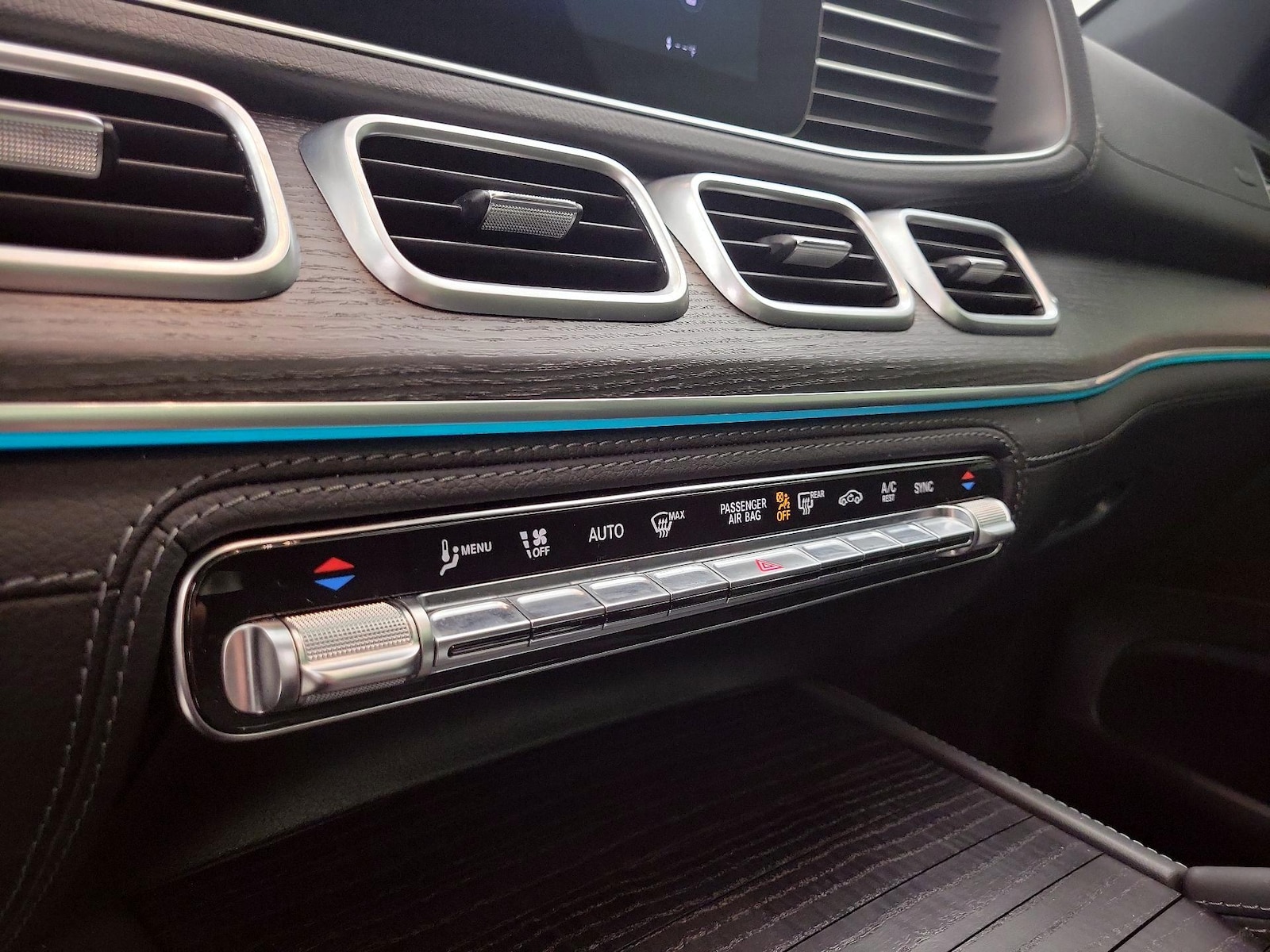 2022 Mercedes-Benz GLE GLE450 - Photo 18