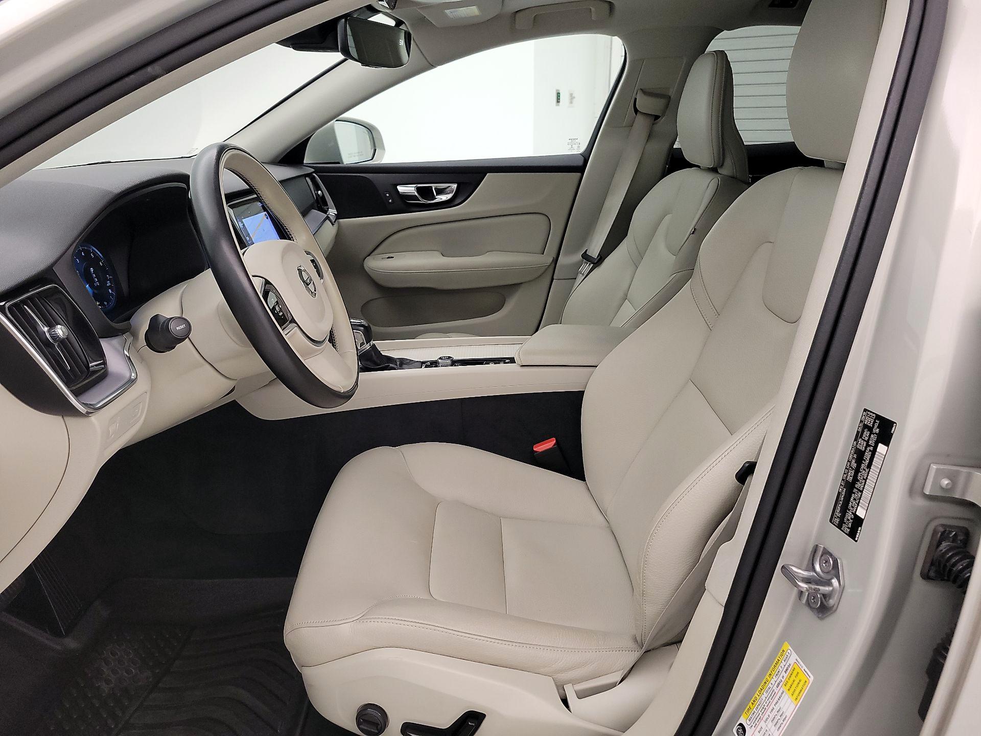 Thumbnail: 2020 Volvo S60 - 11