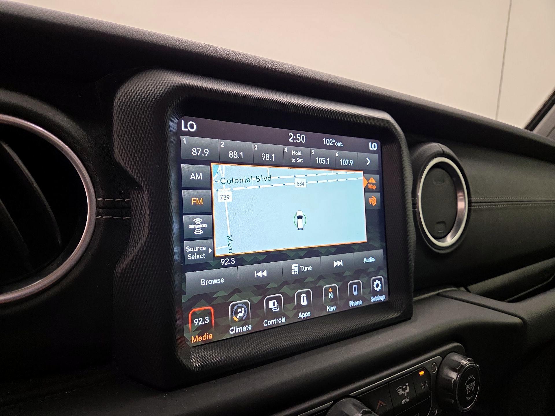 Thumbnail: 2021 Jeep Gladiator - 14