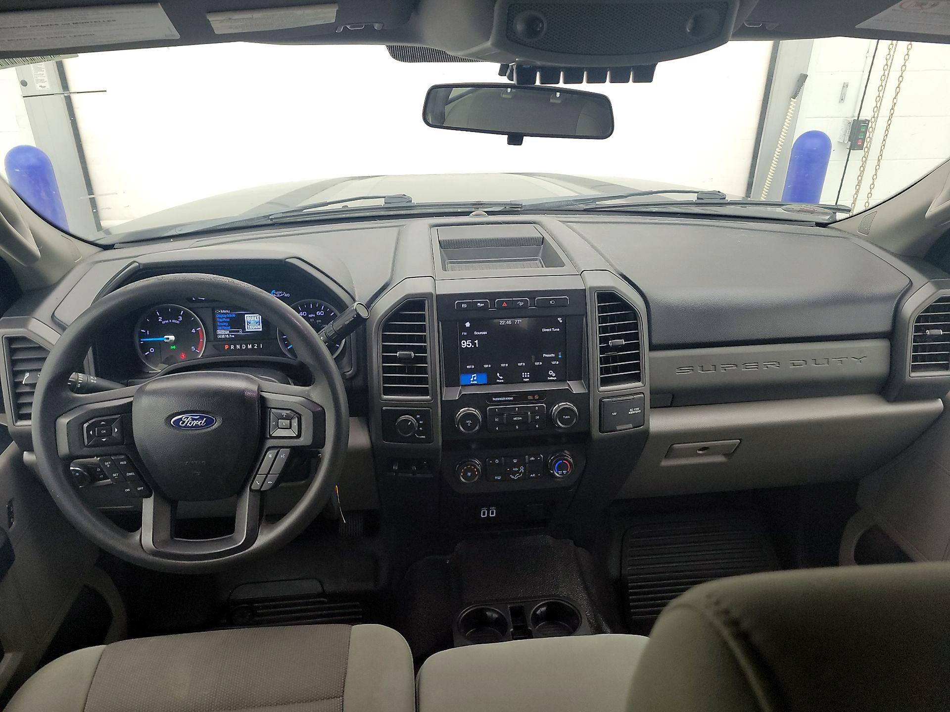 Thumbnail: 2019 Ford F-350 - 9