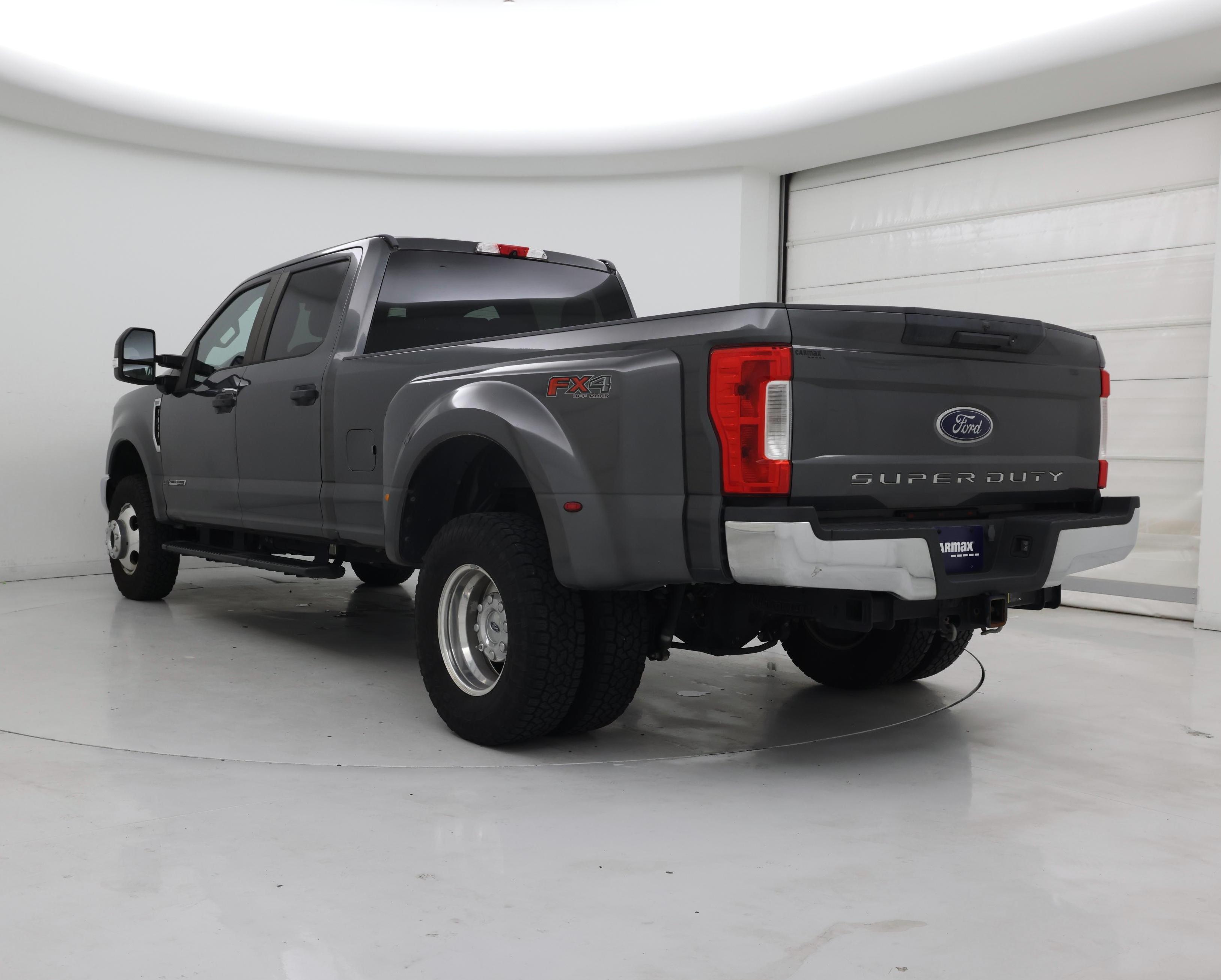 Thumbnail: 2019 Ford F-350 - 2