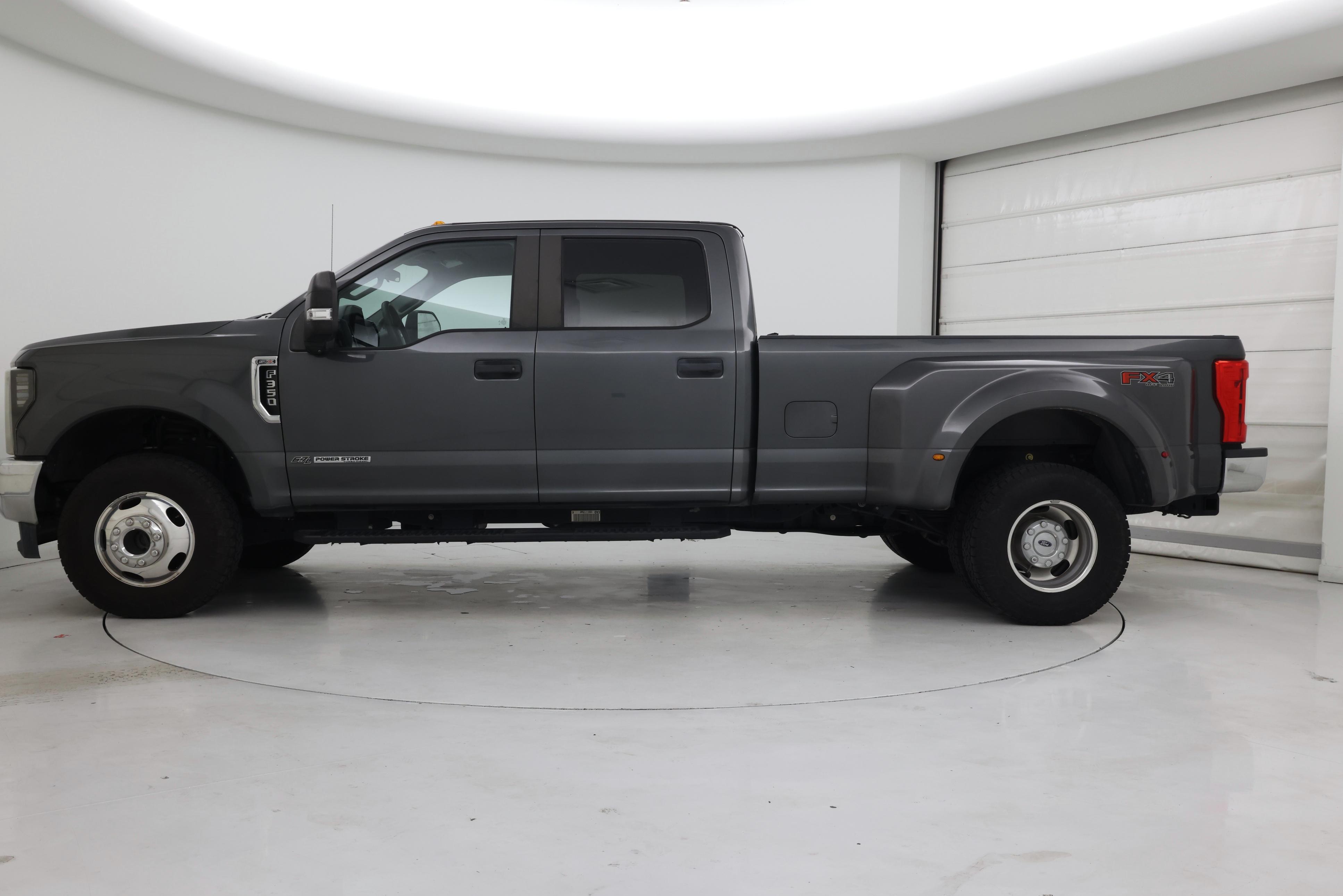 Thumbnail: 2019 Ford F-350 - 3