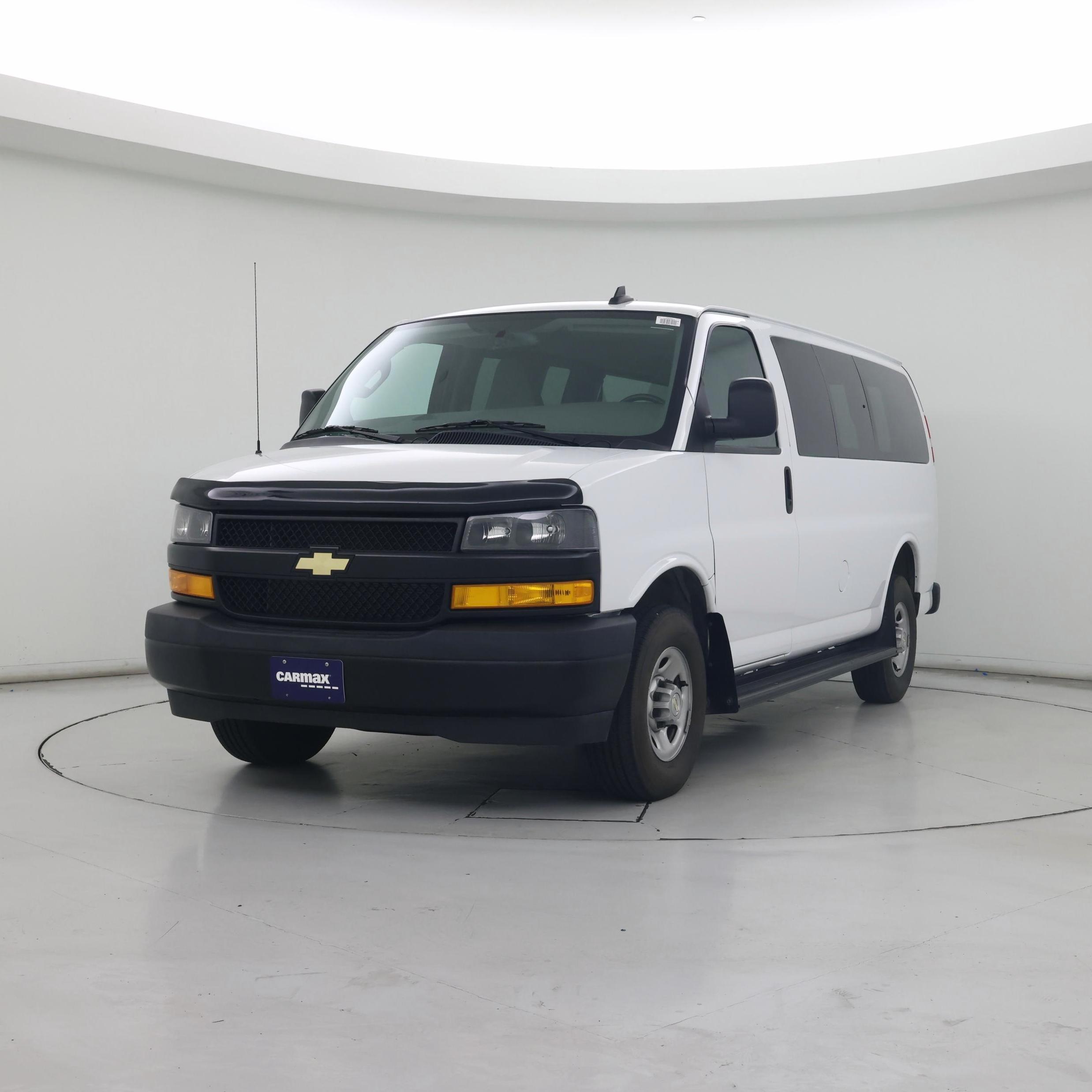 Thumbnail: 2022 Chevrolet Express - 4