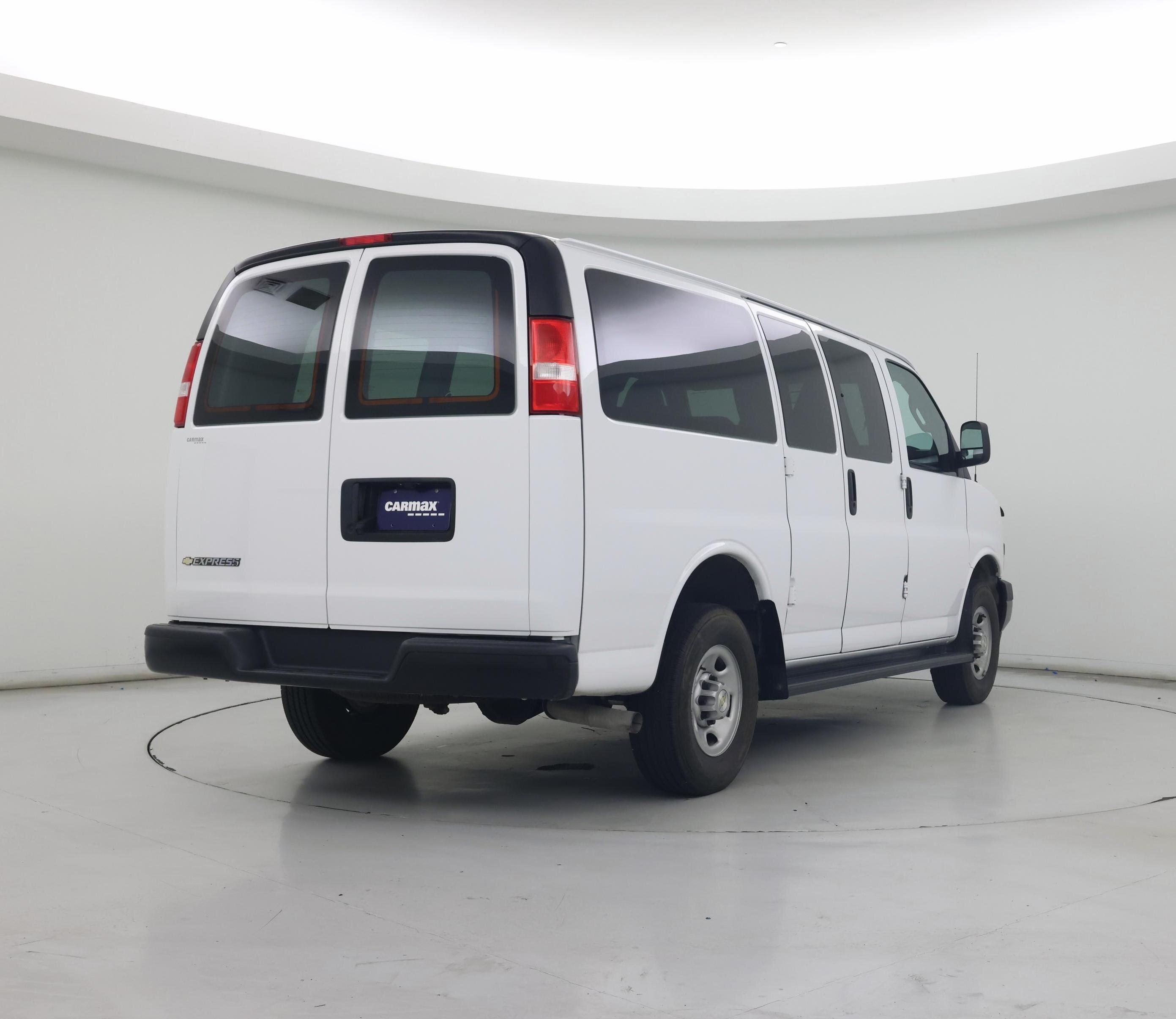 Thumbnail: 2022 Chevrolet Express - 8