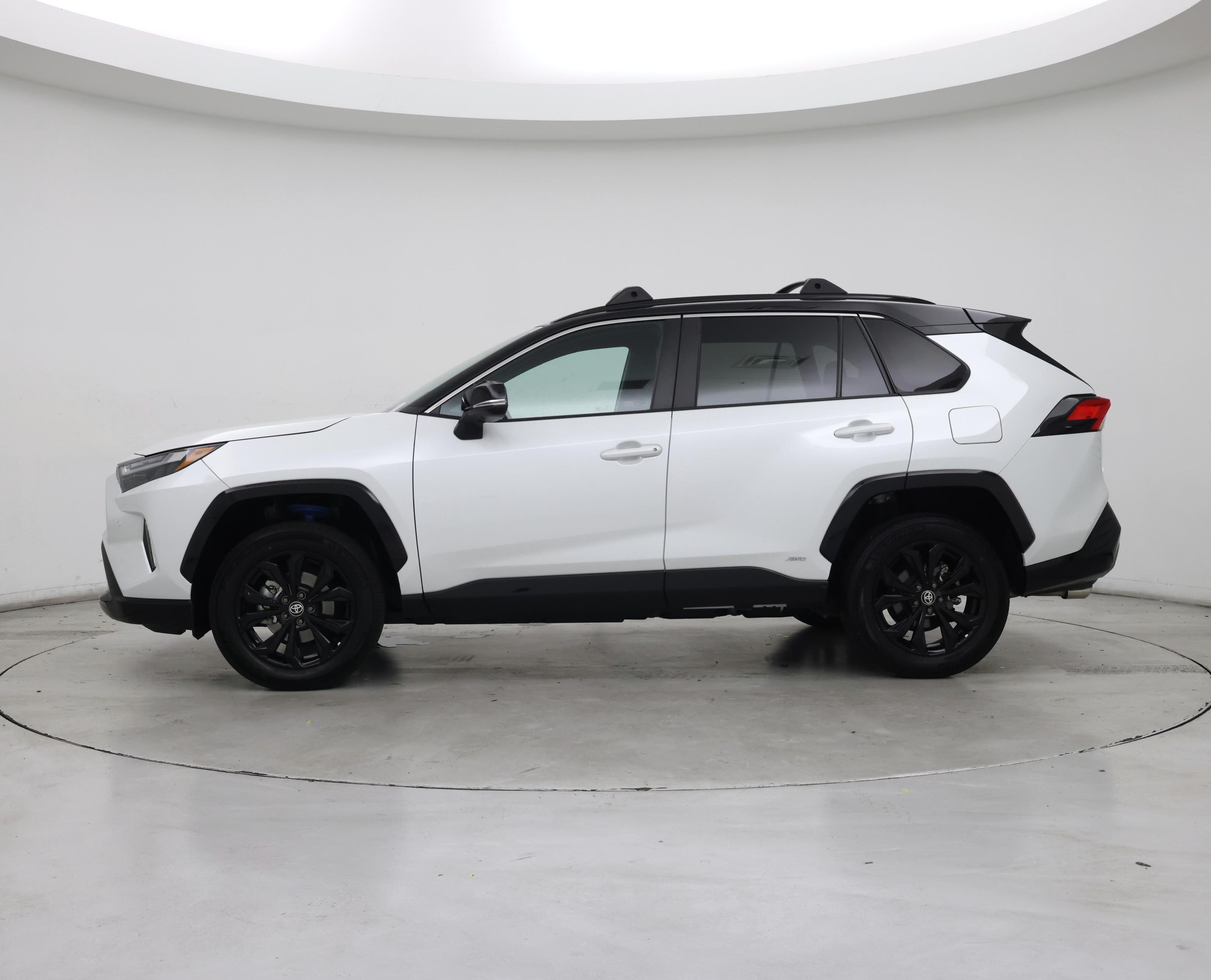 Thumbnail: 2024 Toyota RAV4 - 3