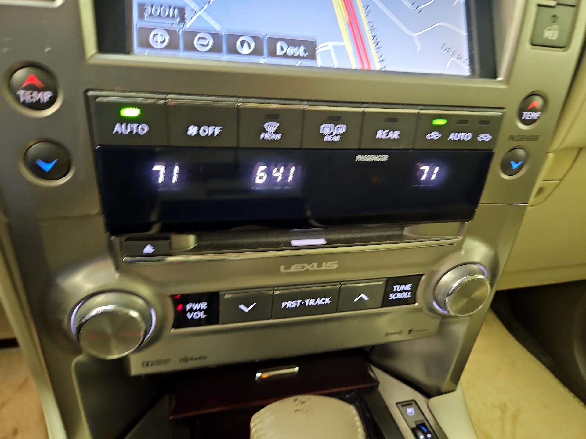 Thumbnail: 2016 Lexus GX - 17