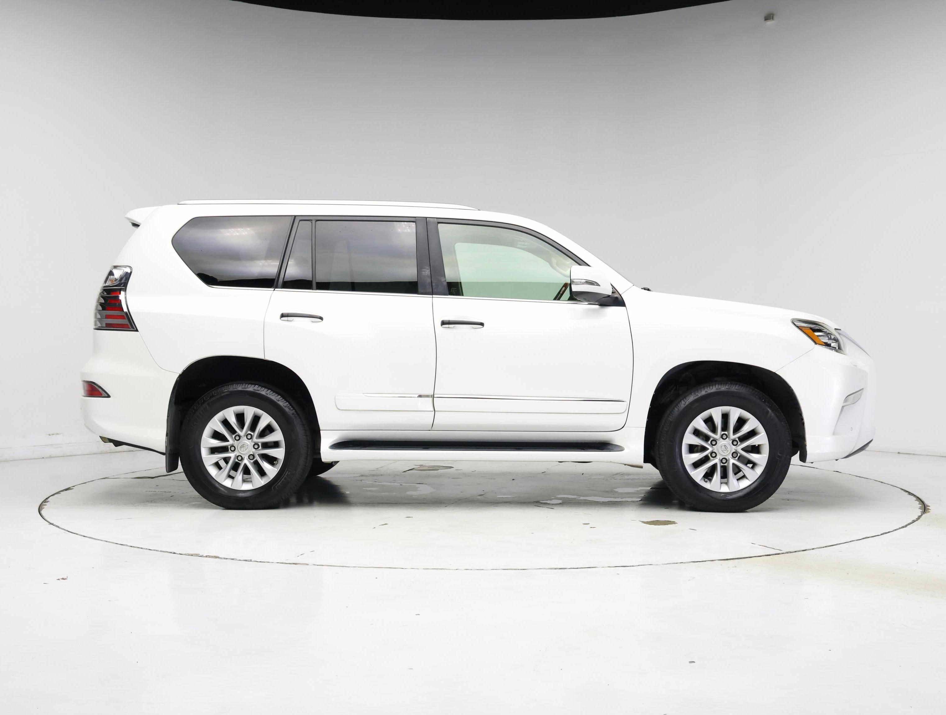 Thumbnail: 2016 Lexus GX - 7