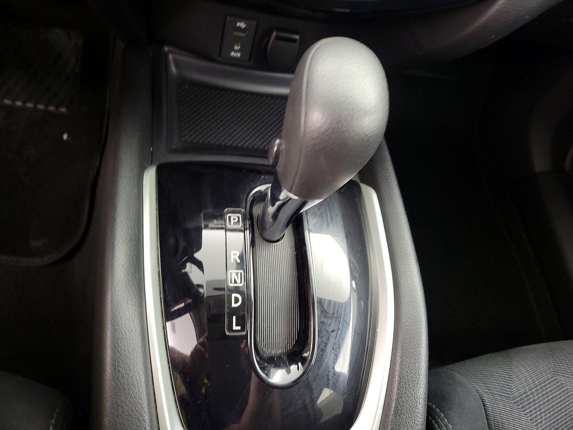 Thumbnail: 2014 Nissan Rogue - 17