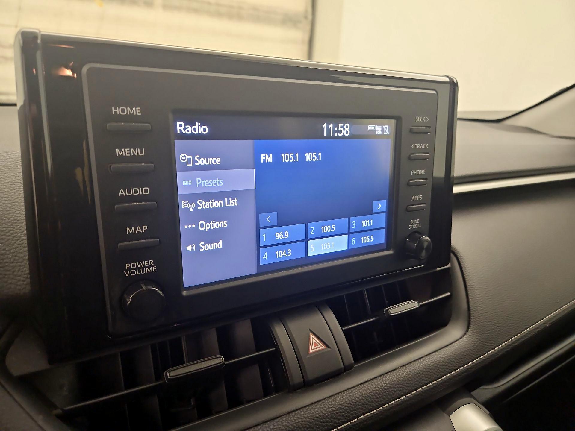 Thumbnail: 2019 Toyota RAV4 - 15