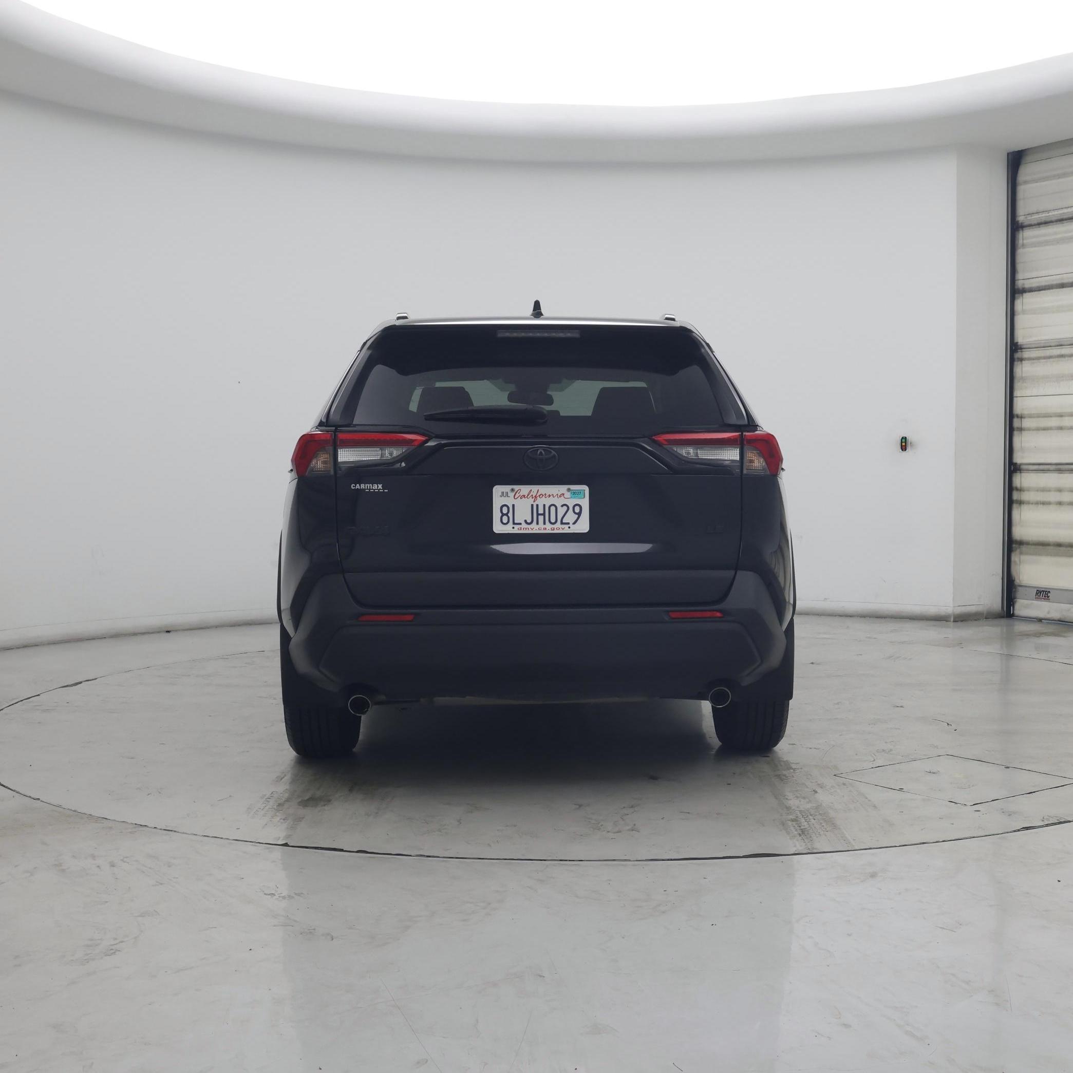 Thumbnail: 2019 Toyota RAV4 - 6